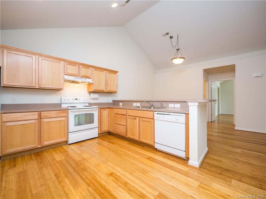 Stone Crest Villas - Residential