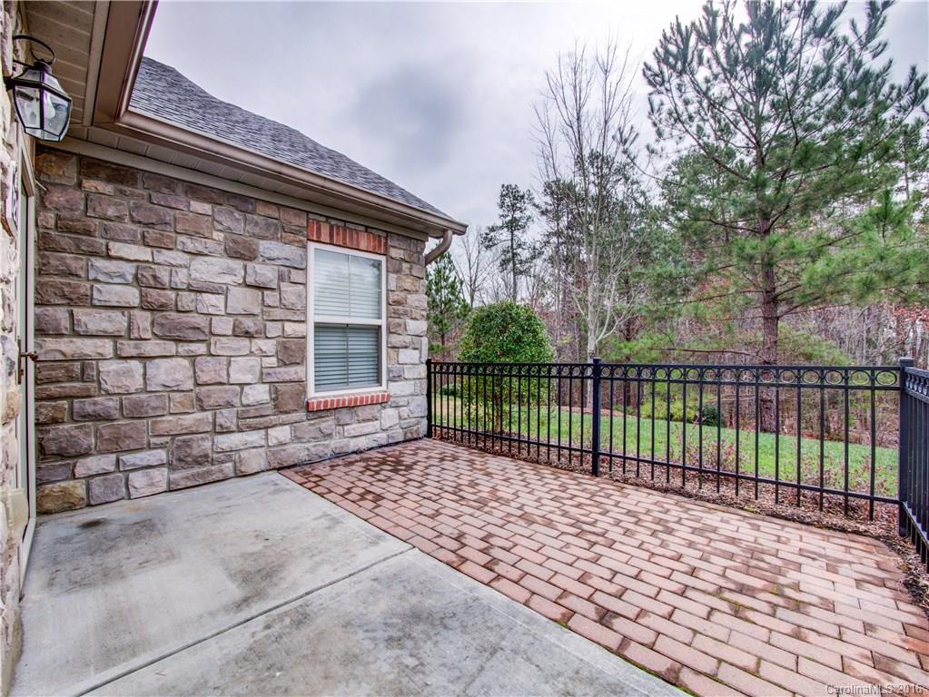 Stone Crest Villas - Residential