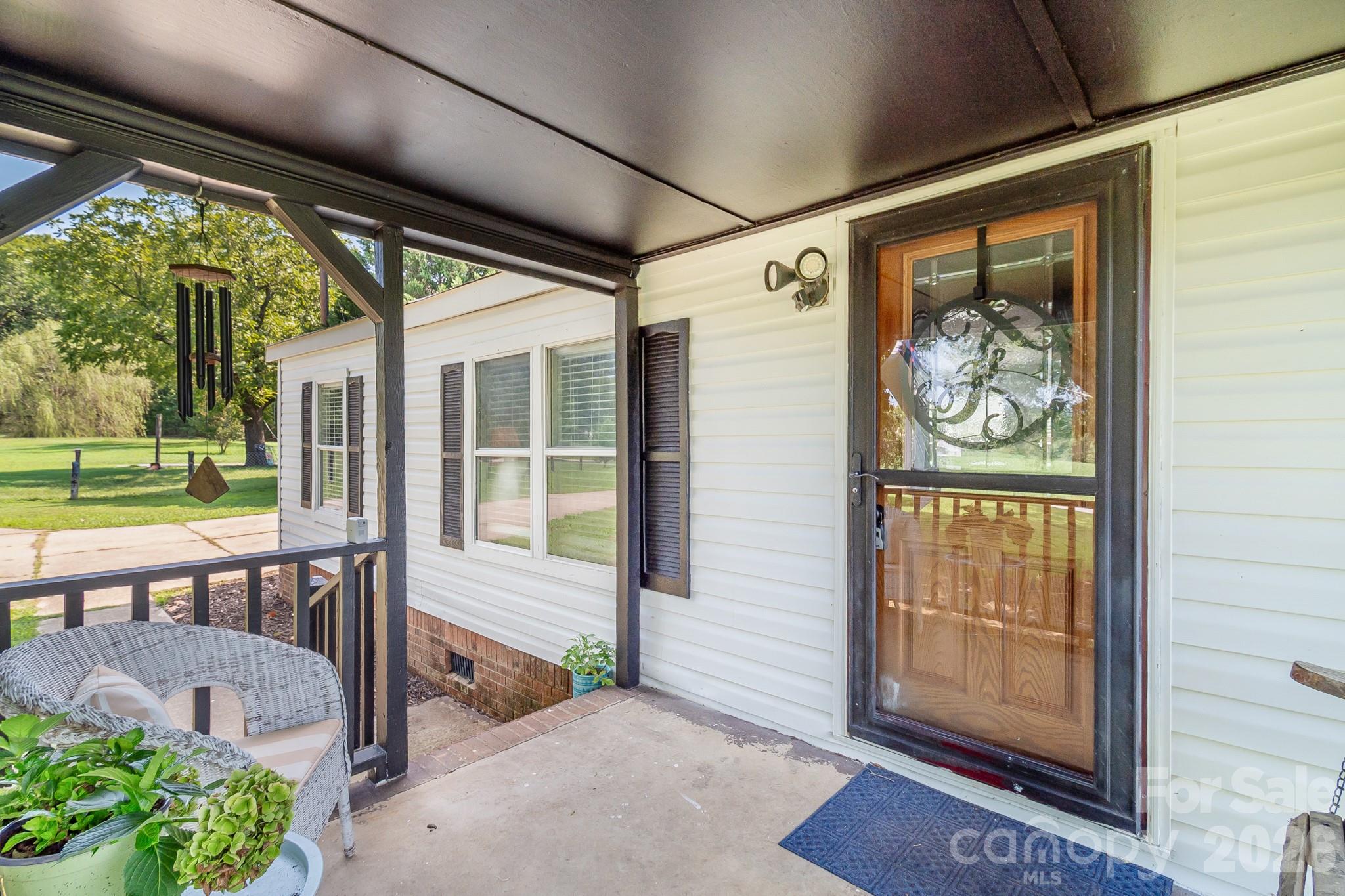 2412 Walnut Road