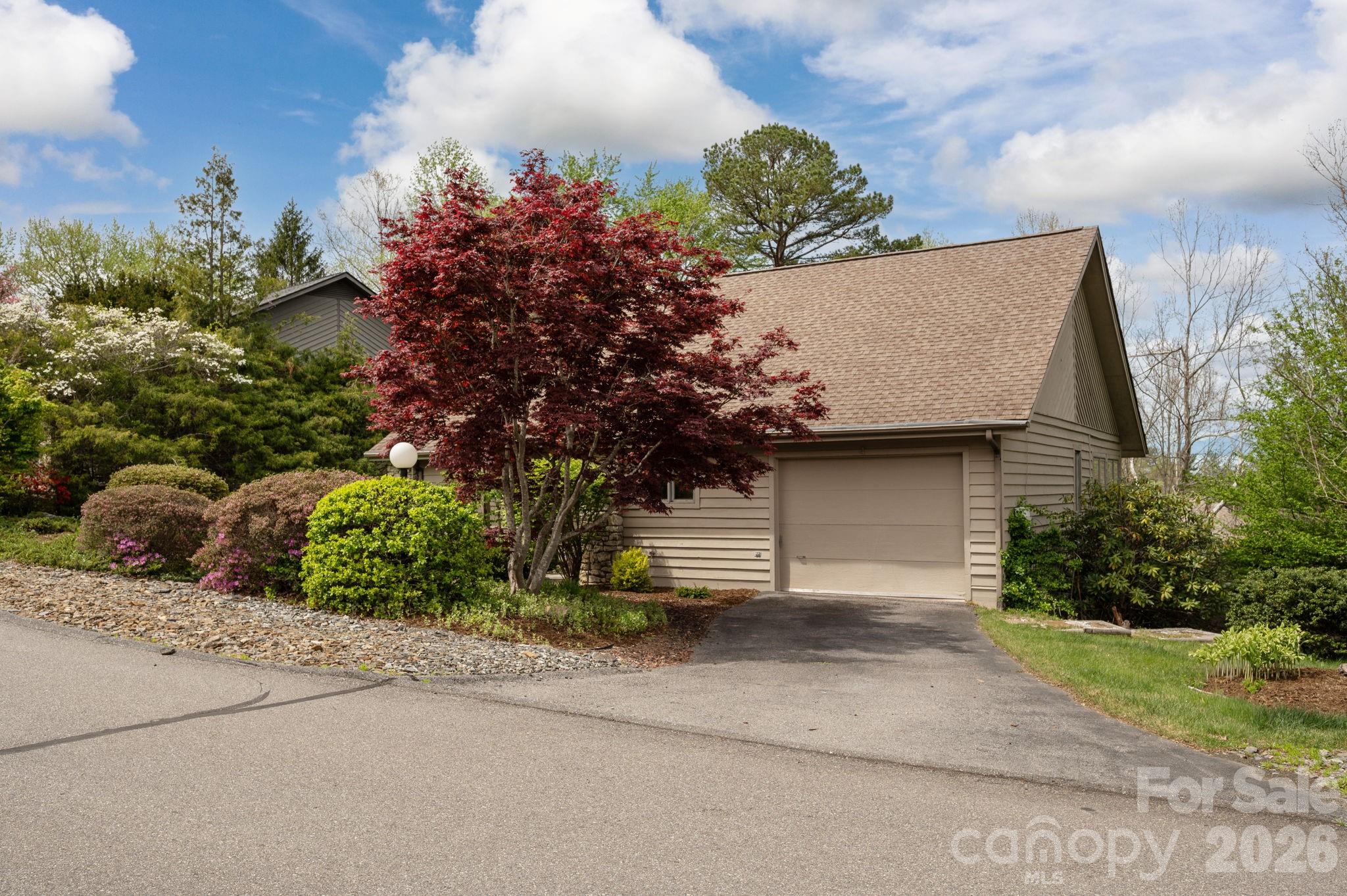 4 Zachary Ridge Road