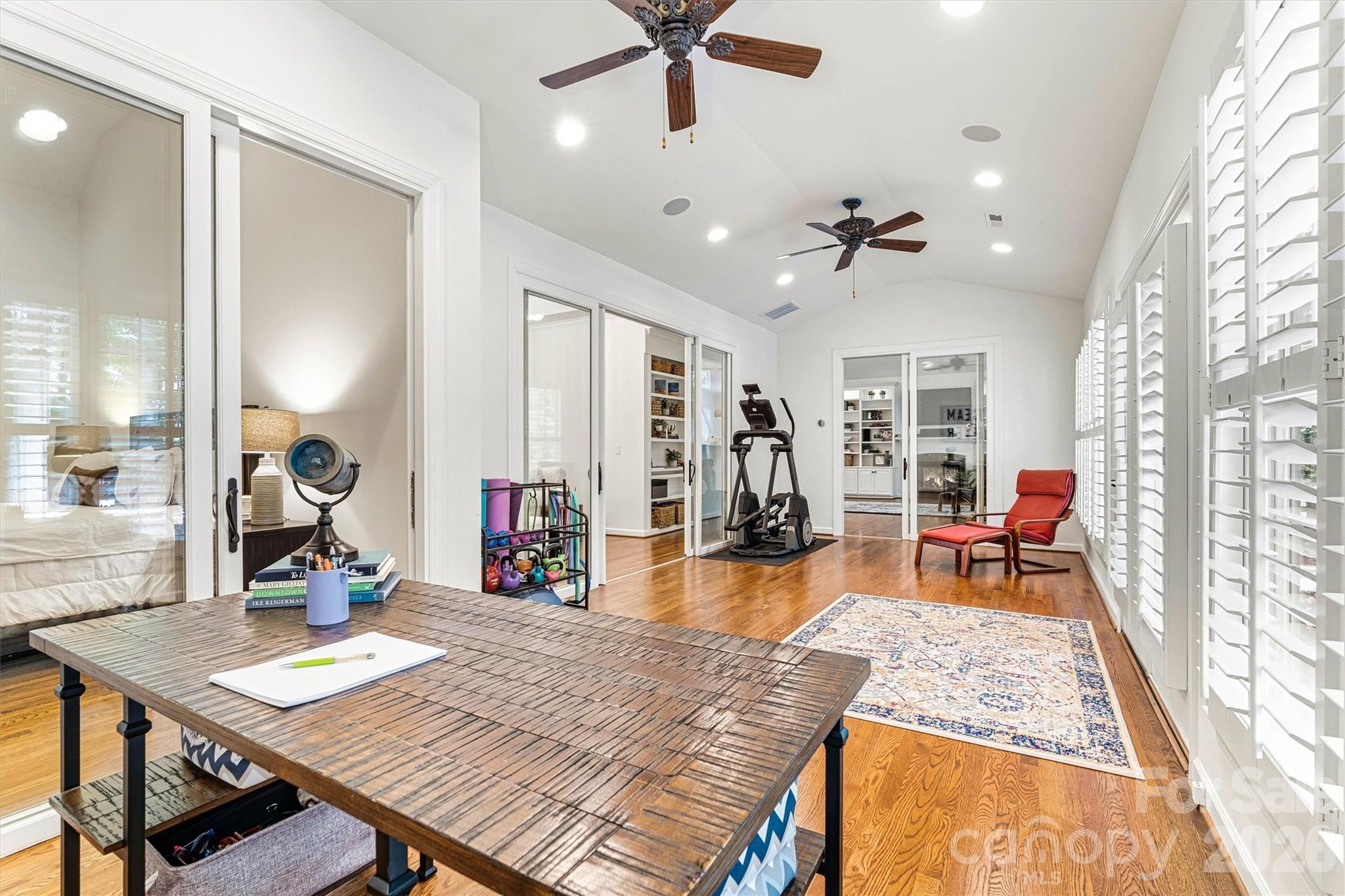 Davis Lake - Residential