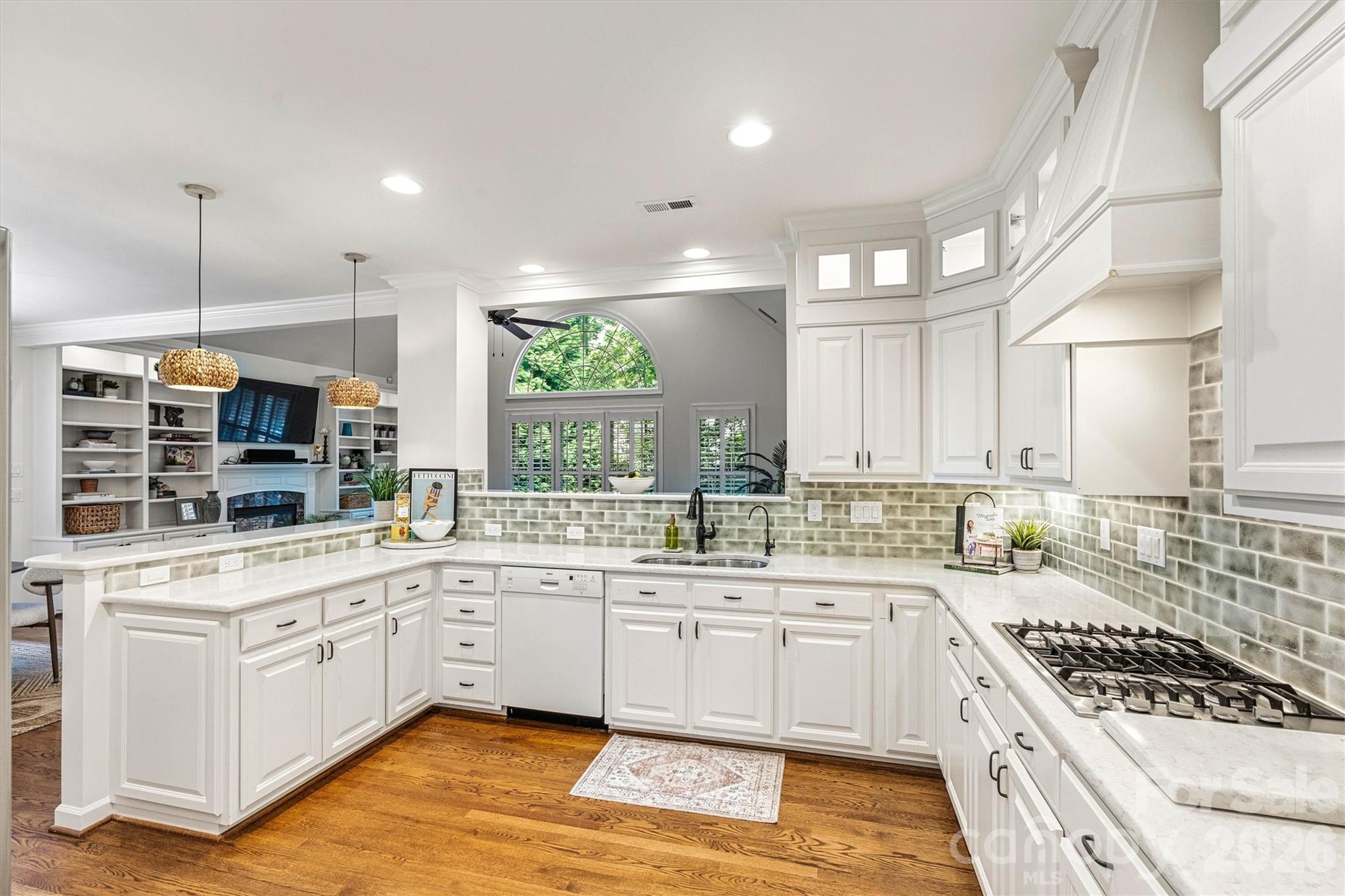 Davis Lake - Residential