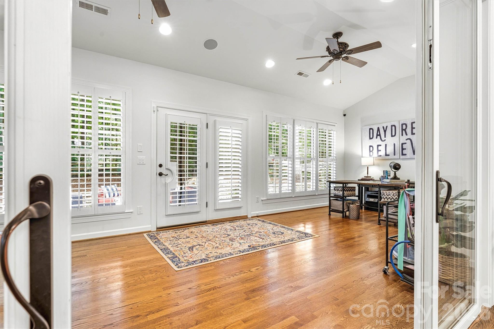 Davis Lake - Residential