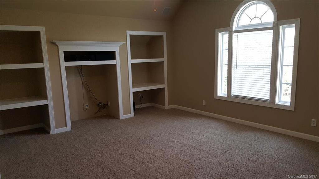 Hunter Oaks - Residential