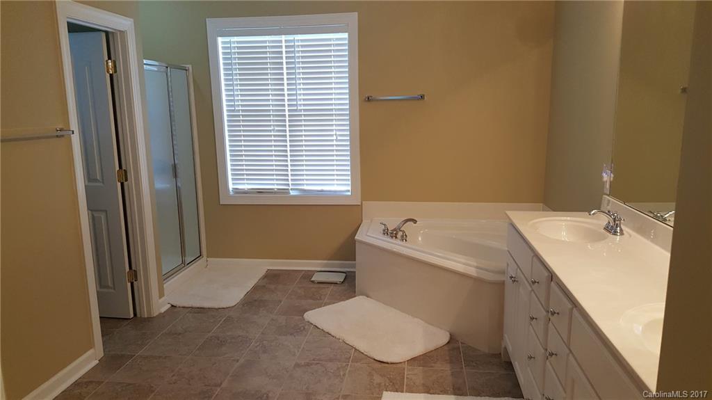 Hunter Oaks - Residential