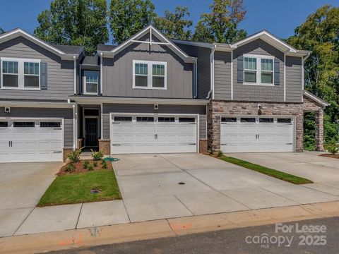 Photo of 3506 Auburn Curb Road, Charlotte, NC 28217 (MLS # 4322110)