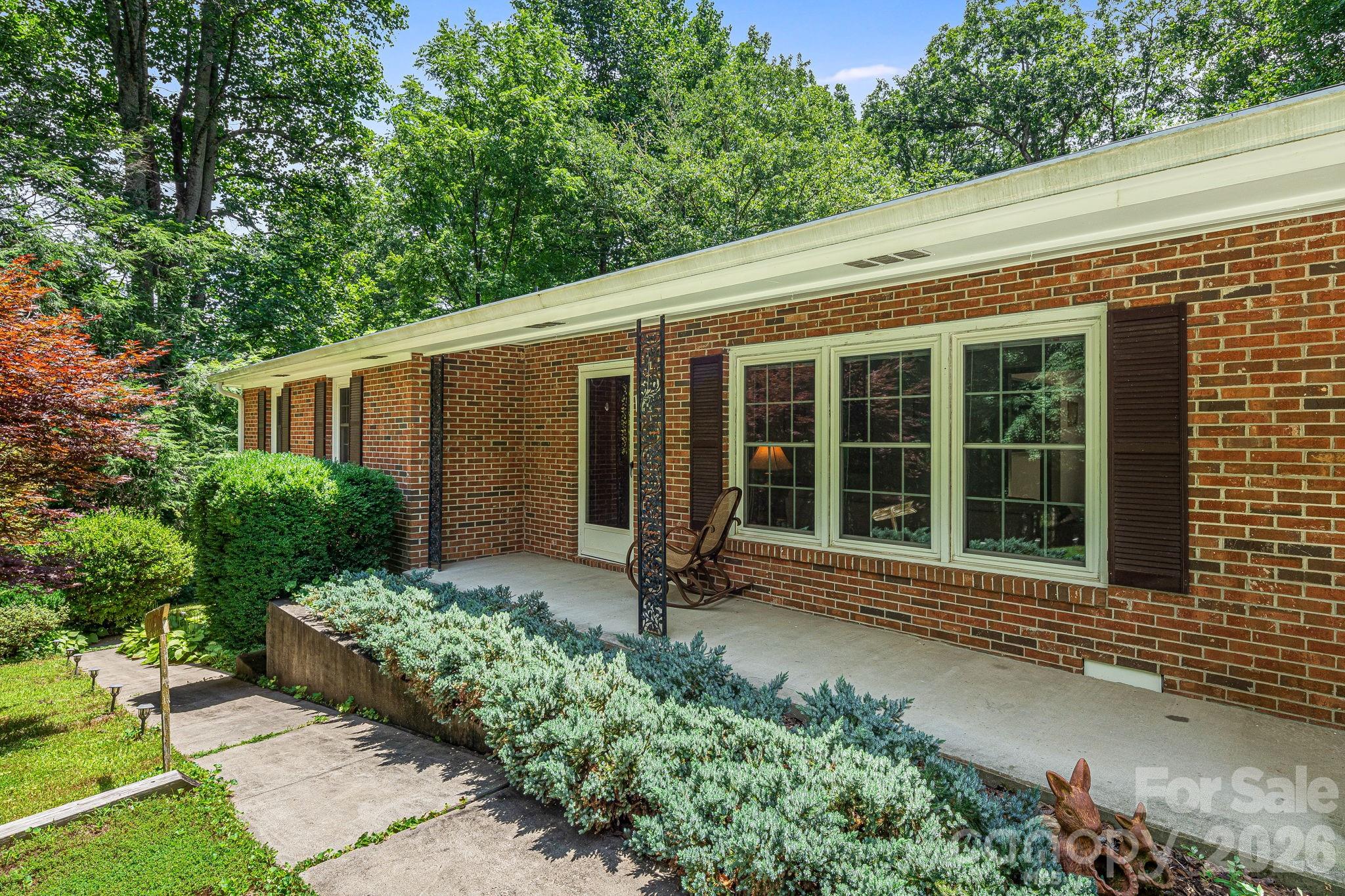 61 Spring Cove Drive