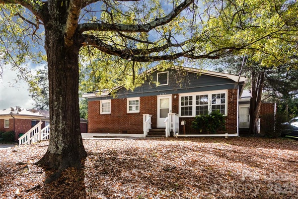 3427 MEREDITH AVE, CHARLOTTE, NC 28208 - Image 0e1f96d0cf42ed4e78f43be1f47bb1fe/2386141318
