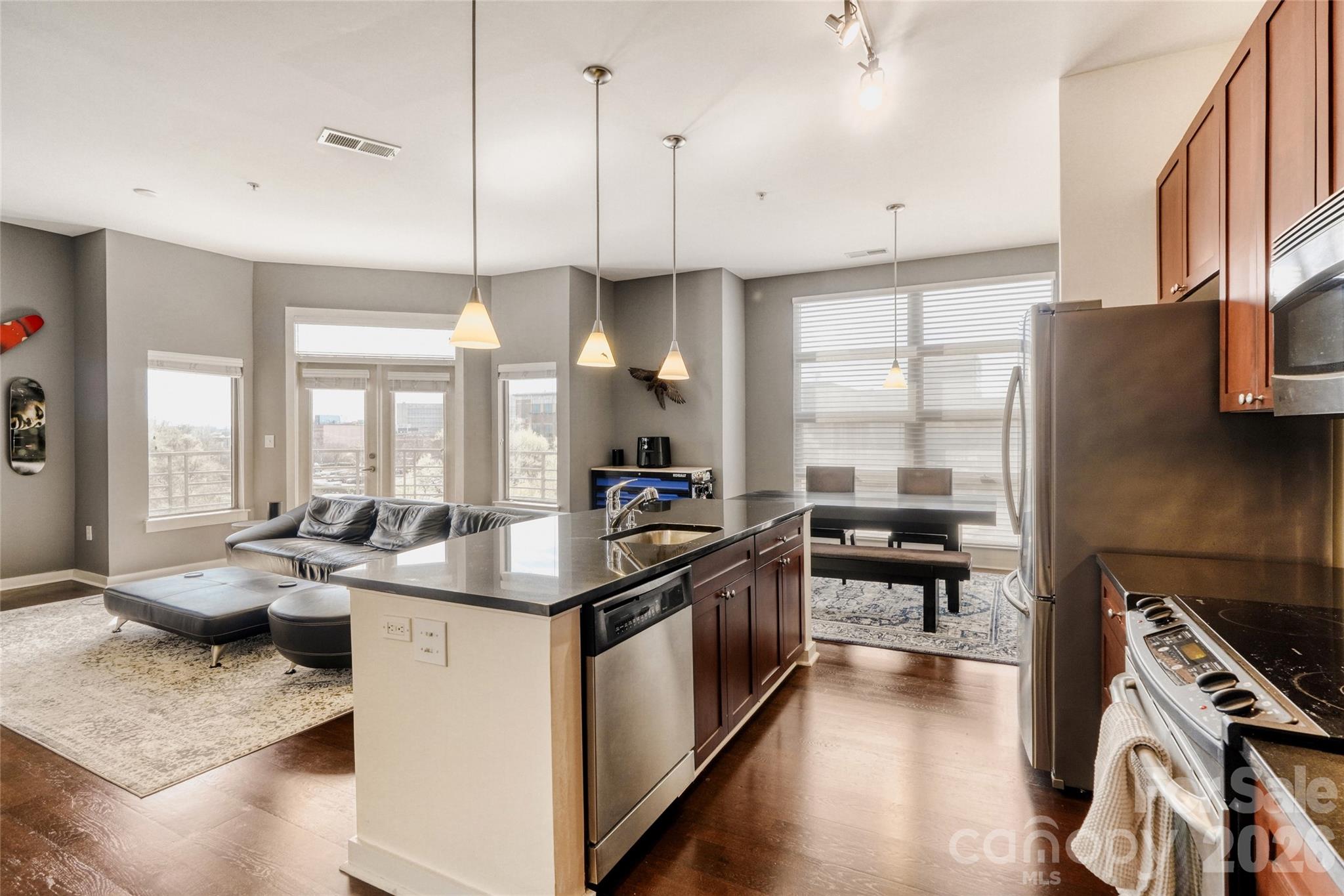 Court 6 - Residential