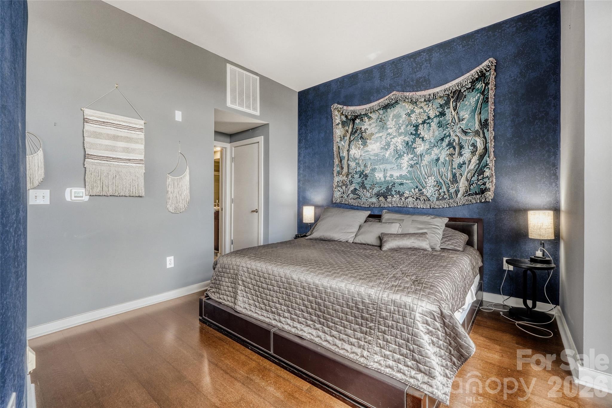 Court 6 - Residential