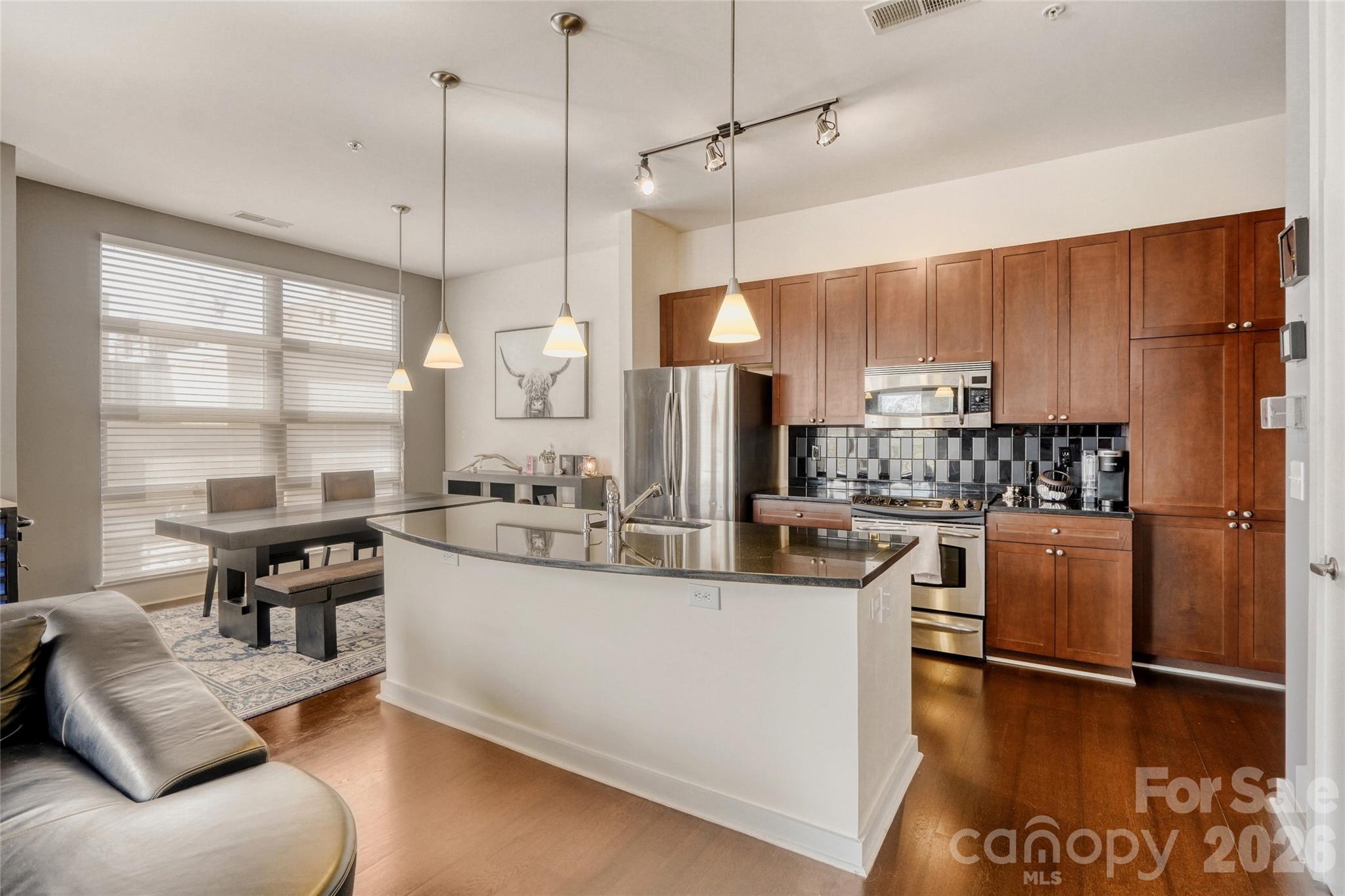 Court 6 - Residential