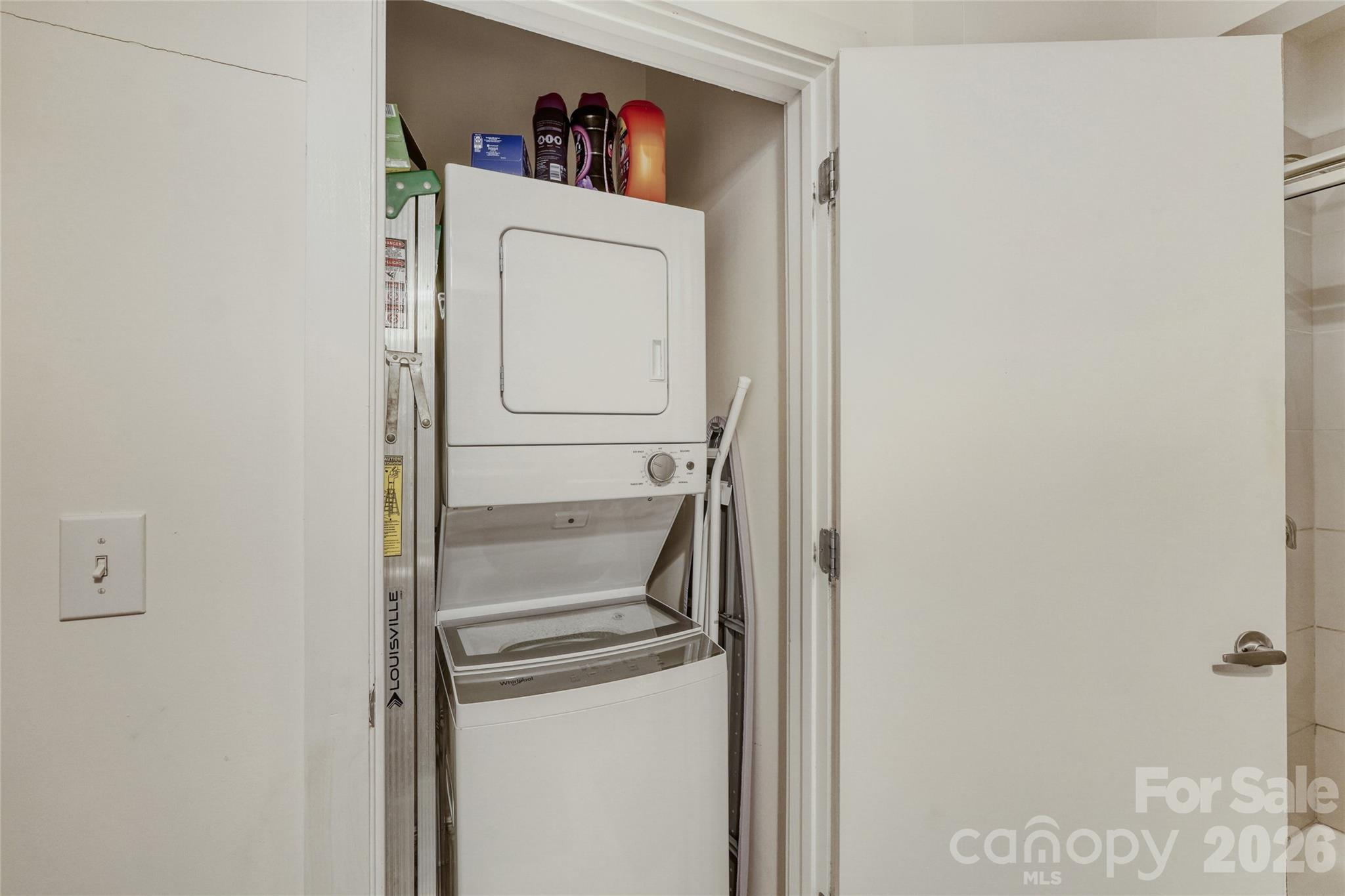 Court 6 - Residential