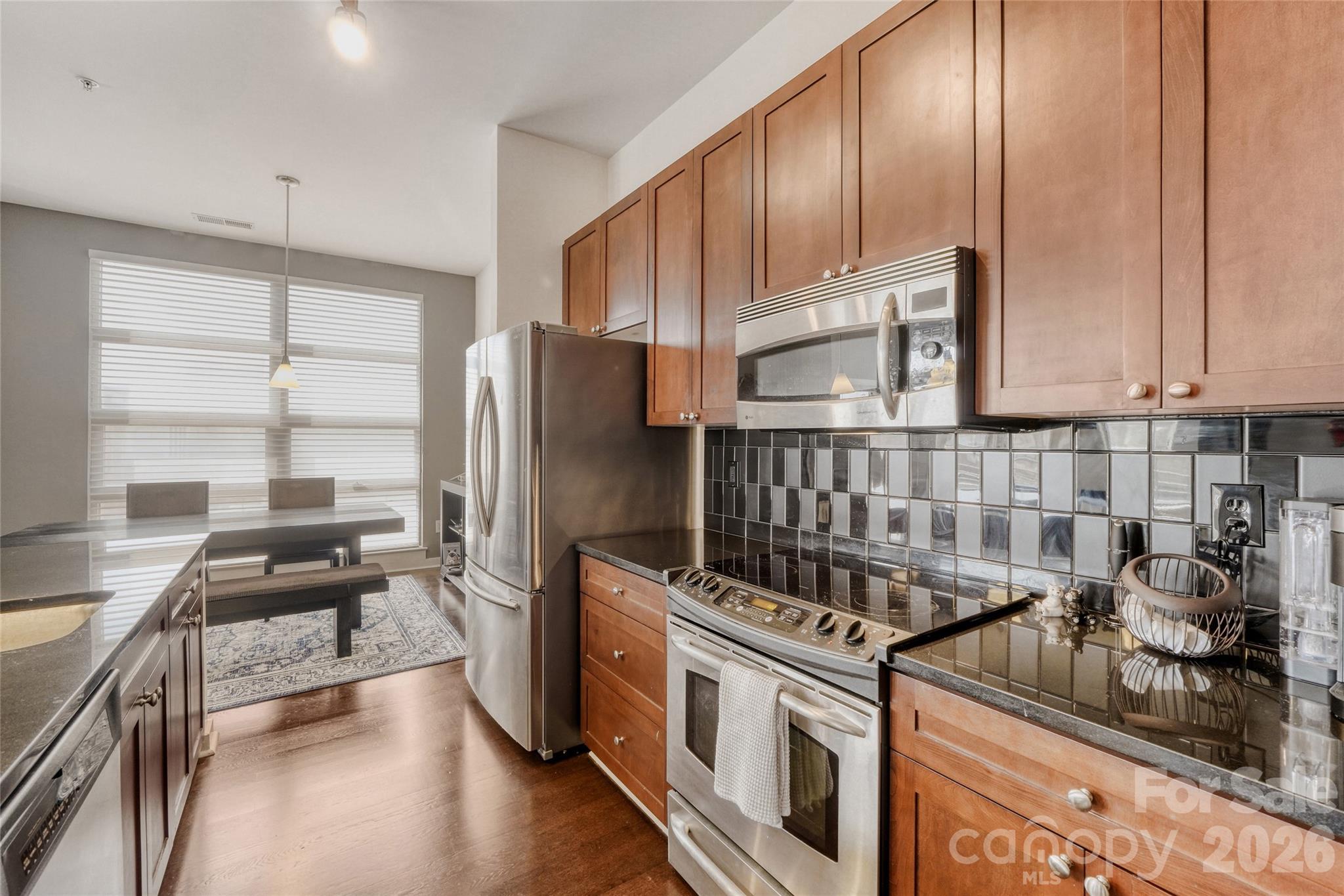 Court 6 - Residential