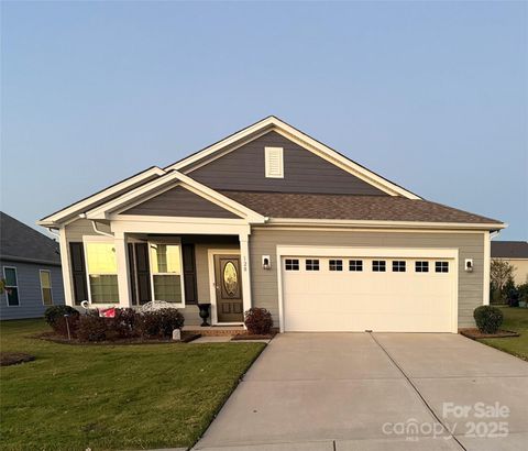 Photo of 128 W Neel Ranch Road, Mooresville, NC 28115 (MLS # 4316110) Photo of 128 W Neel Ranch Road, Mooresville, NC 28115 (MLS # 4316110)
