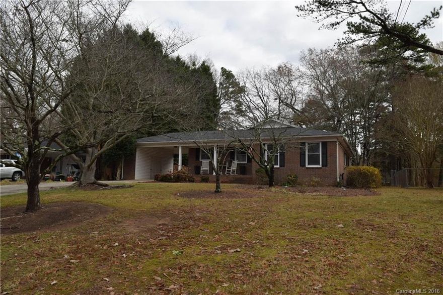 Great 3 bedroom brick ranch on a nice level lot. Fenced back yard, great patio area and covered front porch. Good floor plan with a great room / dining room and a living room. The kitchen has good cabinet and counter space, updated gas cook top, dishwasher and microwave oven. Hardwood flooring throughout living area and master suite. Laminate in 2nd and 3rd bedrooms. The home has nice updated baths. The master suite has a private bath, double closet with lots of shelving and hanging rods.