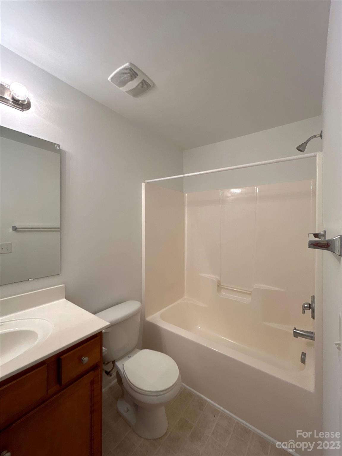 Carolina Crossing - Residential Lease