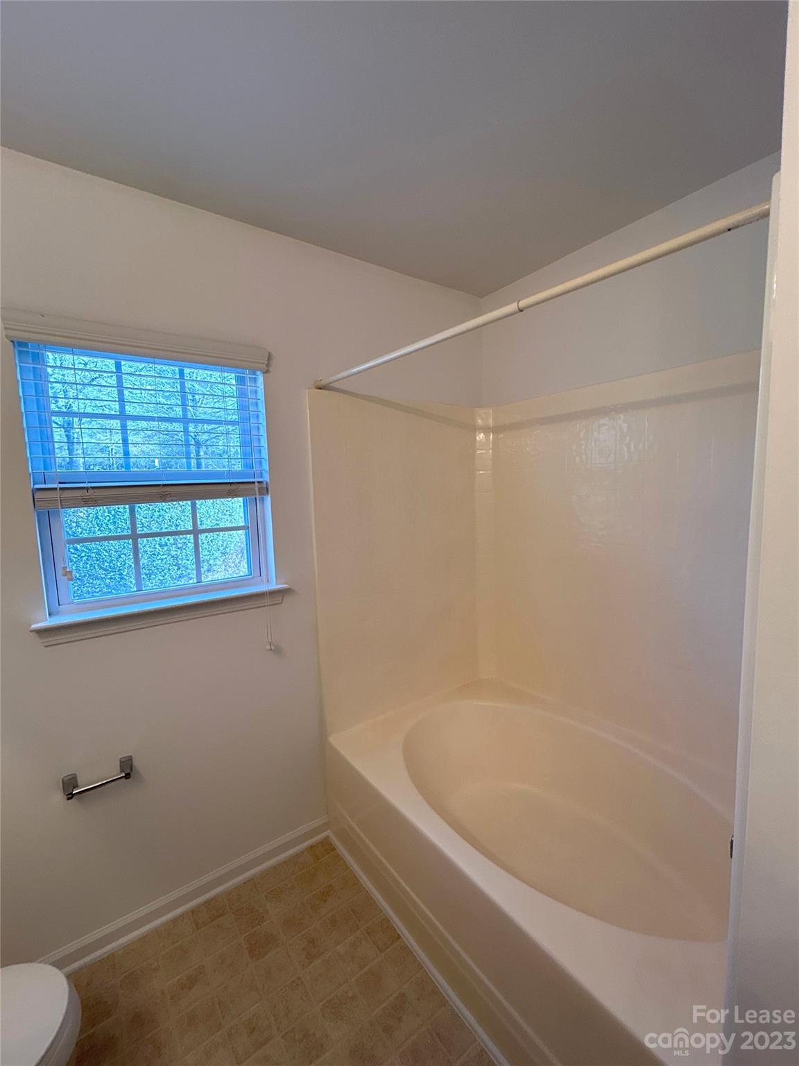 Carolina Crossing - Residential Lease