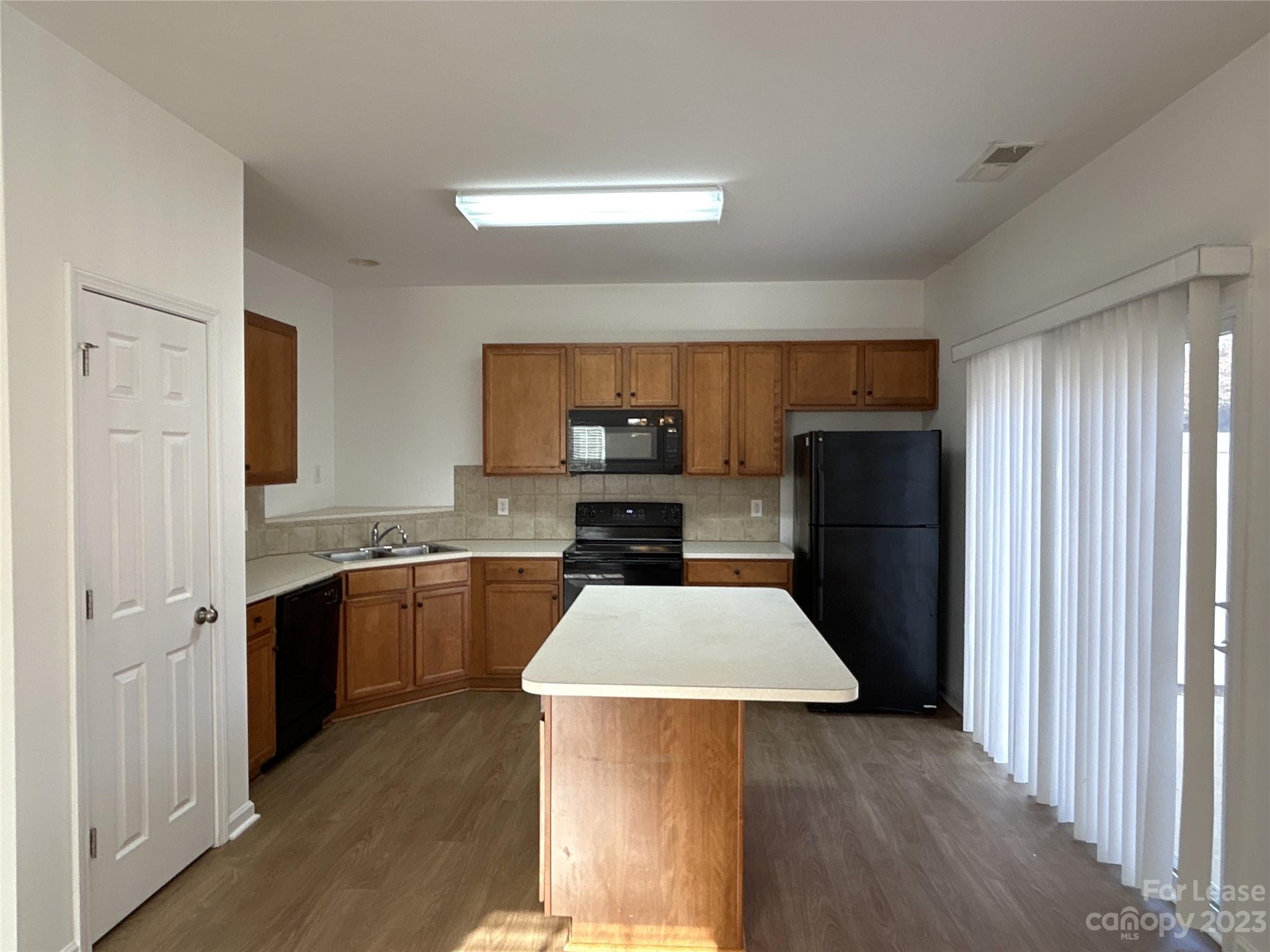 Carolina Crossing - Residential Lease