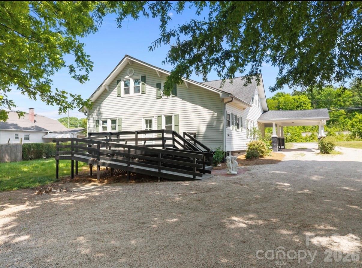 2407 N Main Street