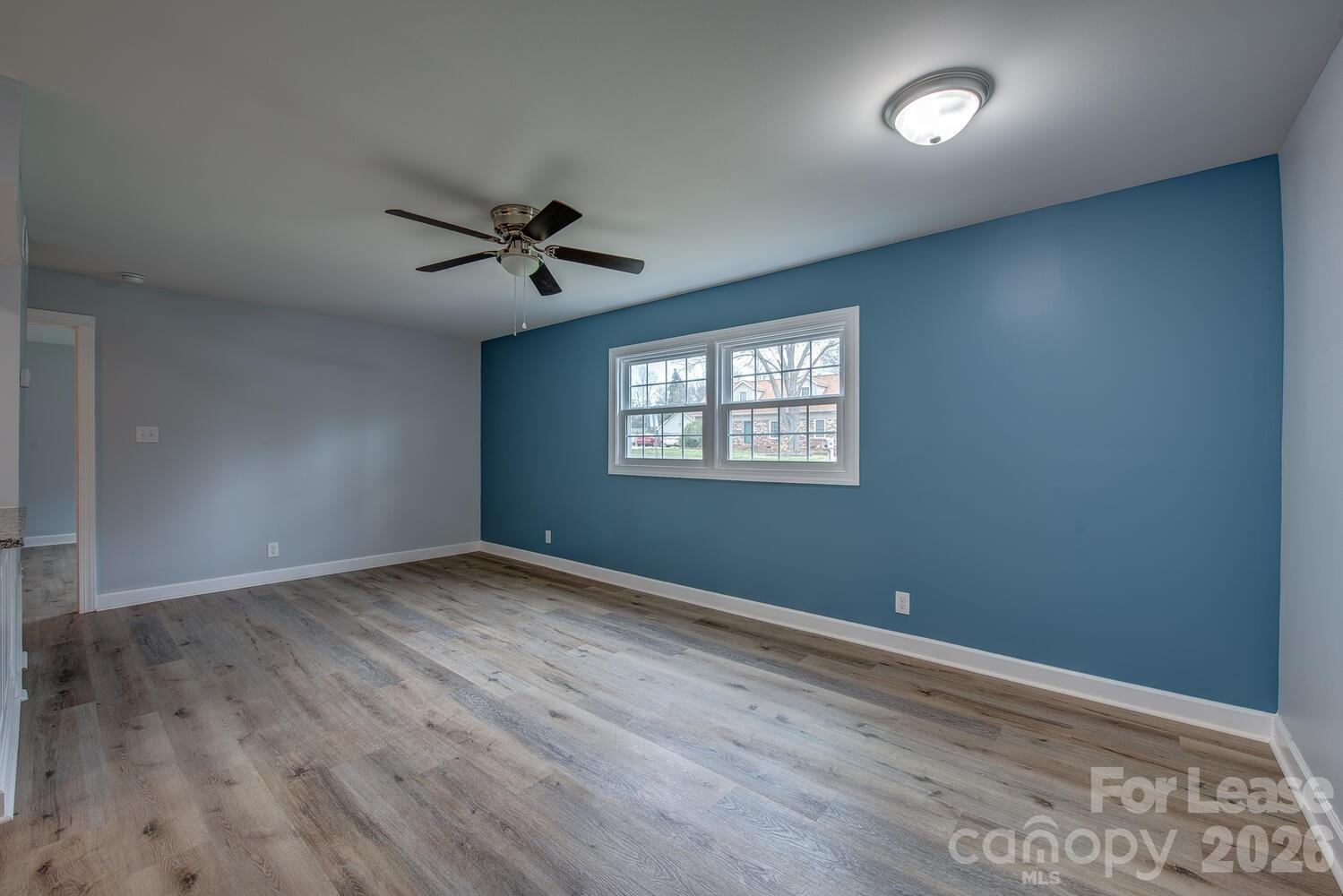 1048 Avondale Road 14