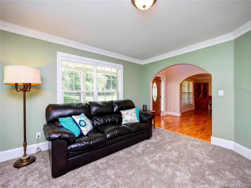 Pond Lane - Residential