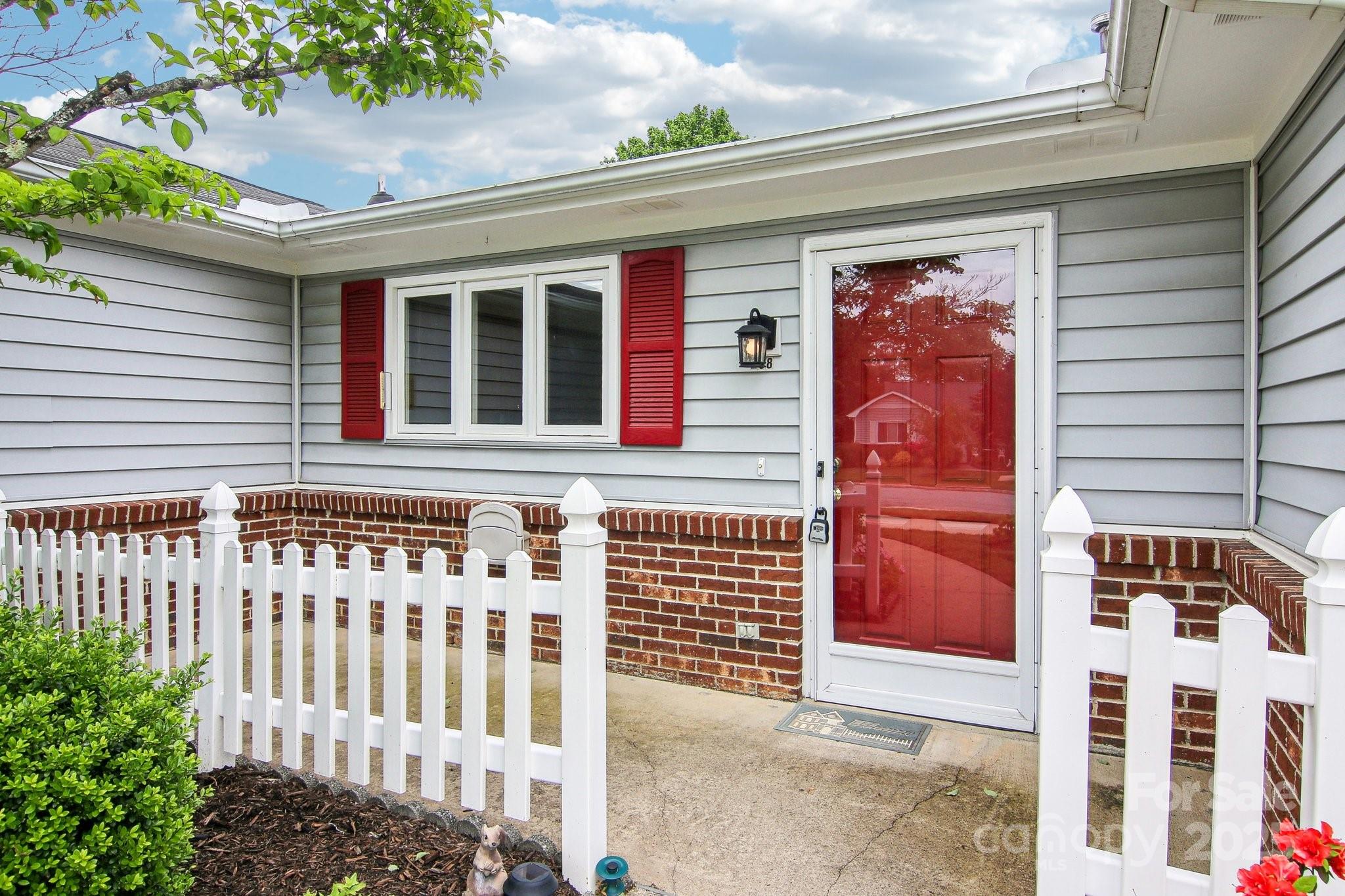 208 Dartcrest Drive