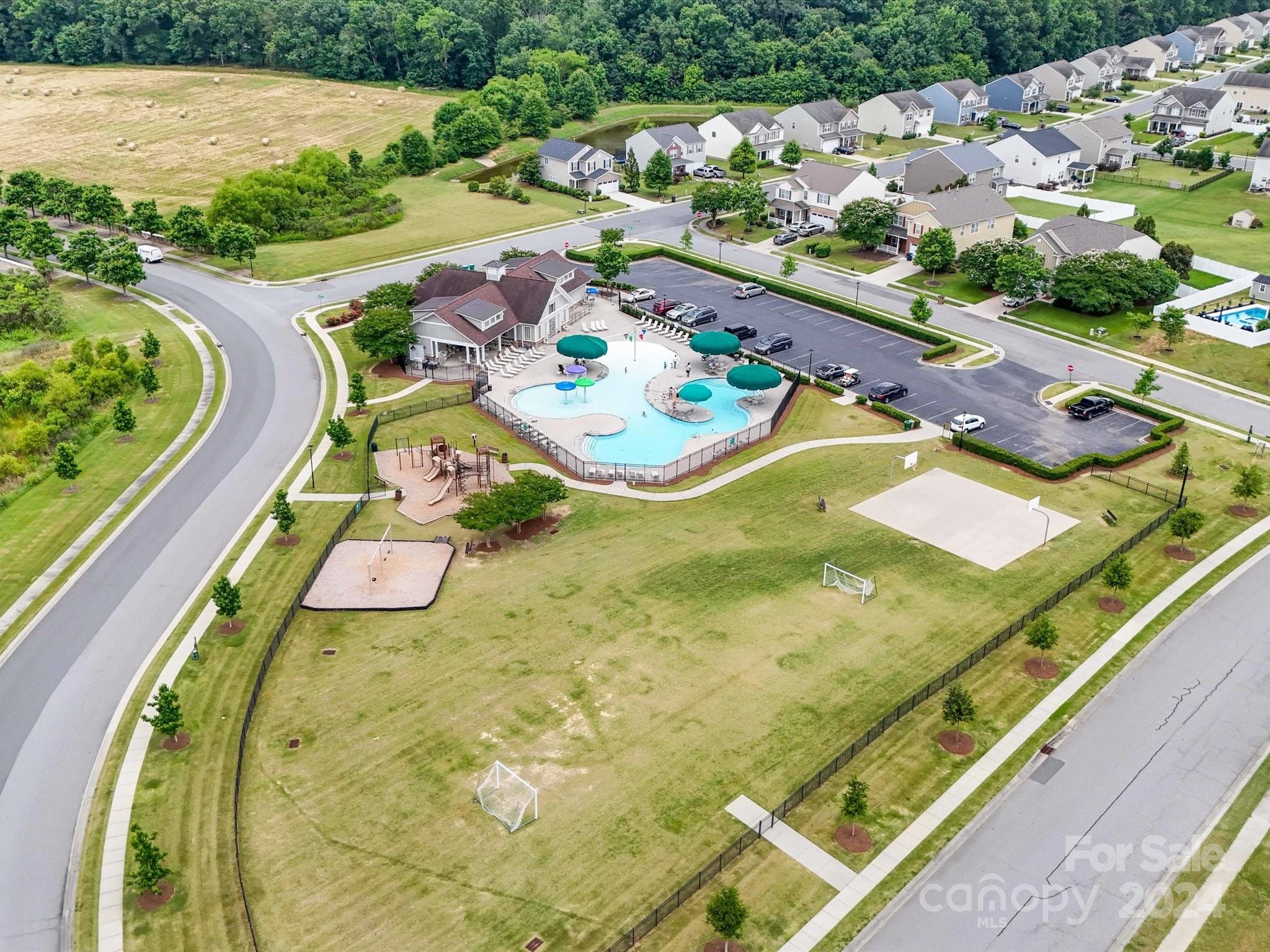 Fieldstone Farm - Residential