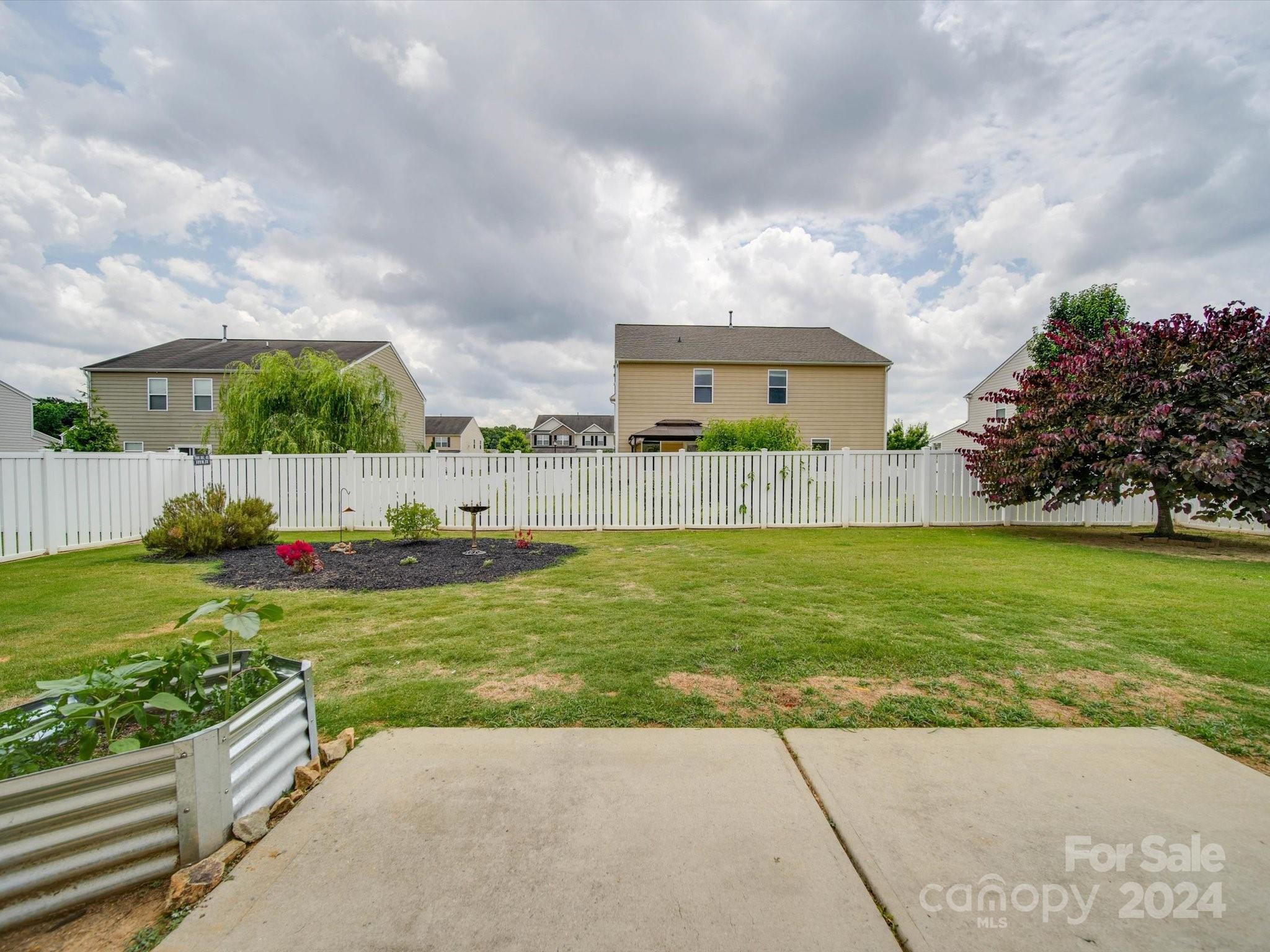 Fieldstone Farm - Residential