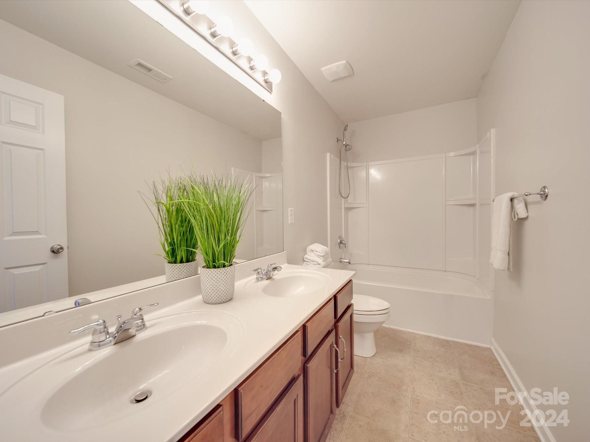 Fieldstone Farm - Residential