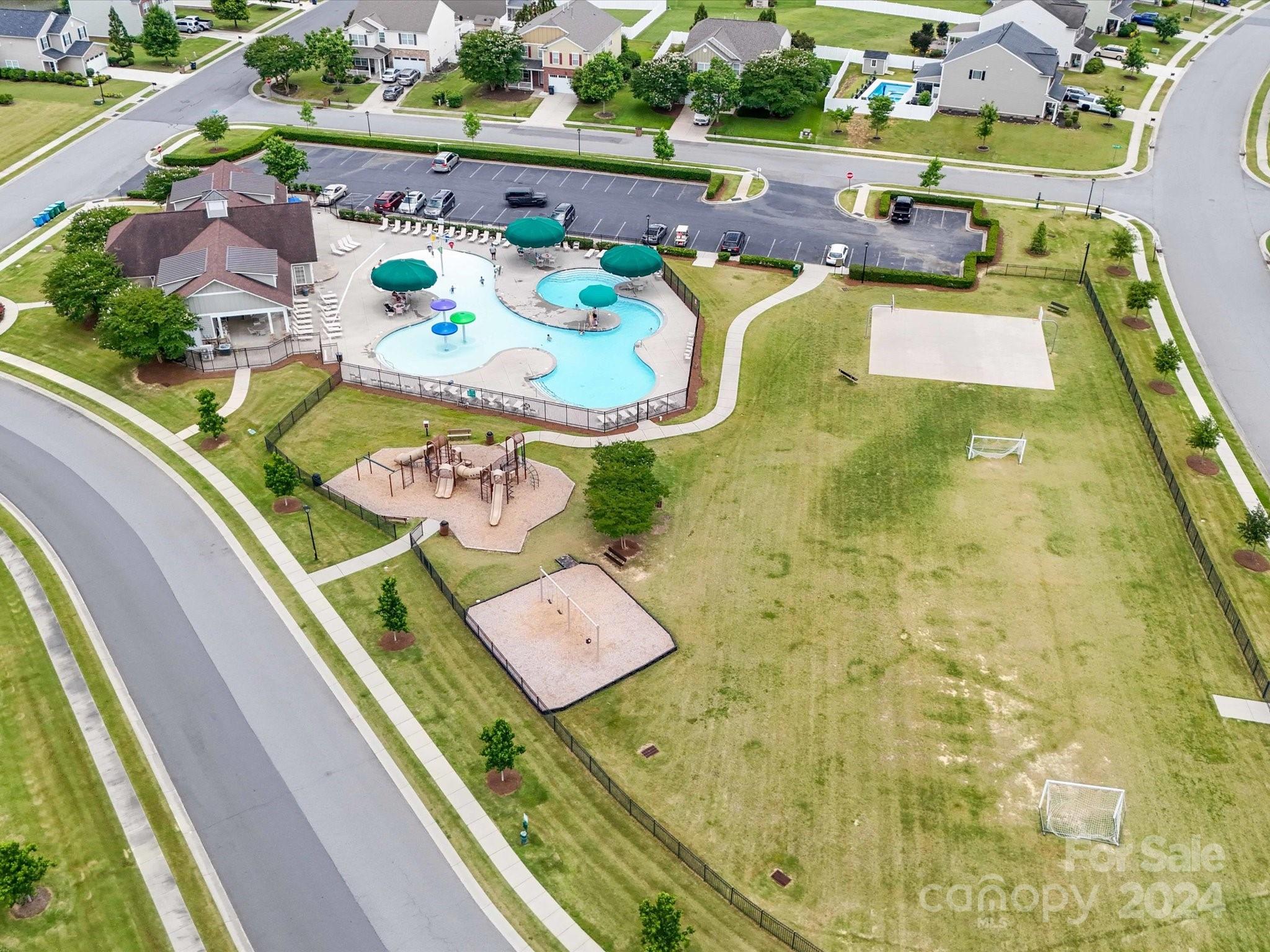 Fieldstone Farm - Residential