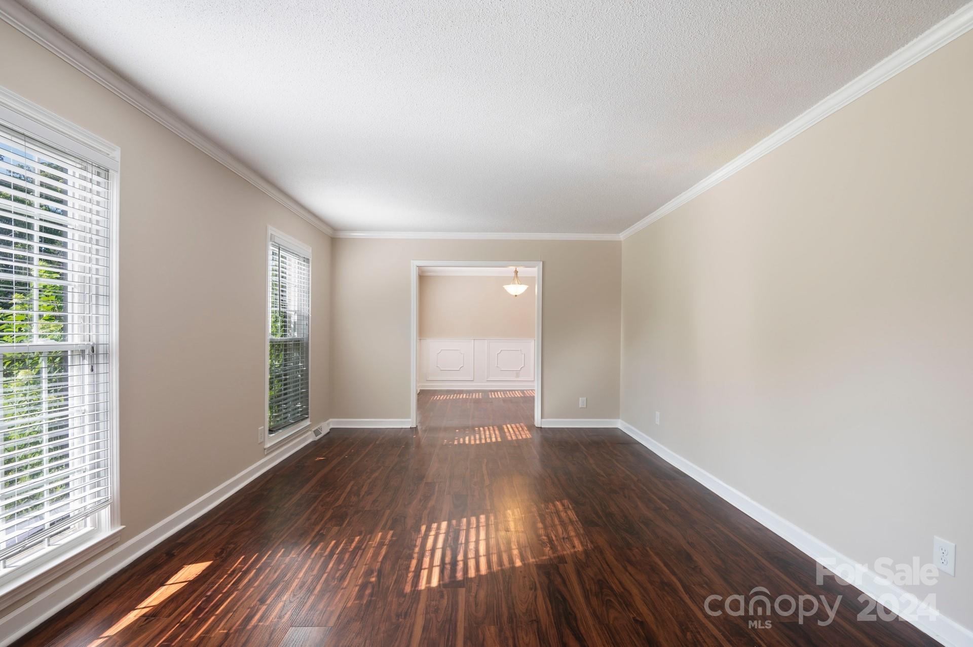 Country Club Estates - Residential