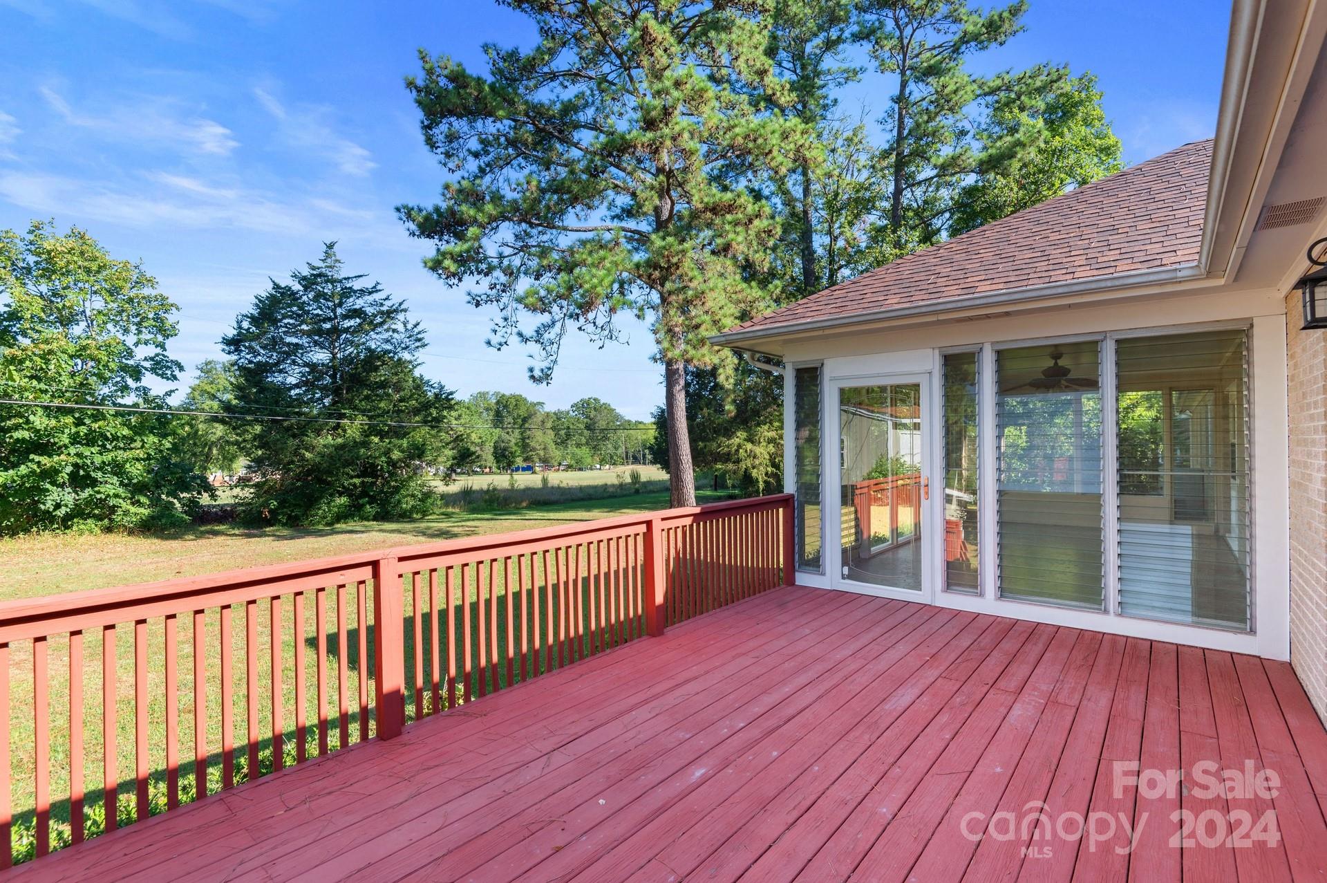 Country Club Estates - Residential