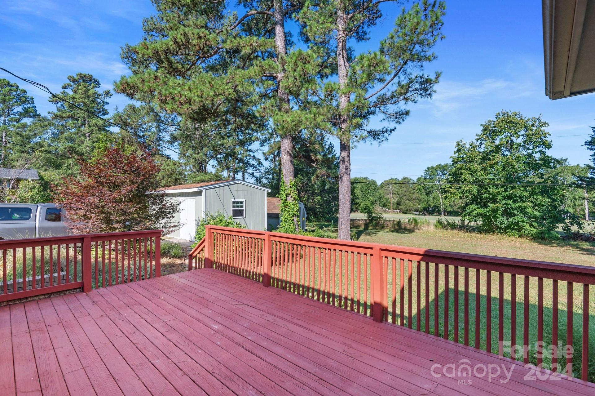 Country Club Estates - Residential