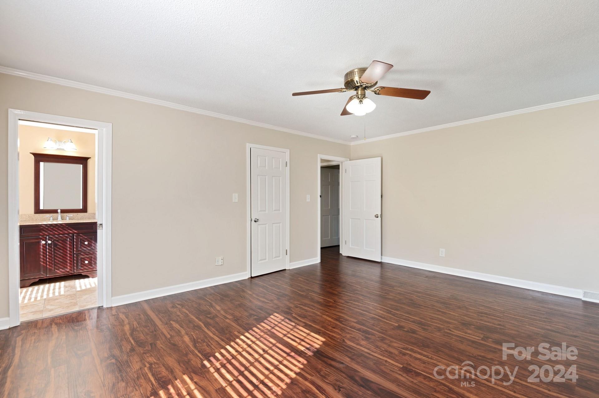 Country Club Estates - Residential