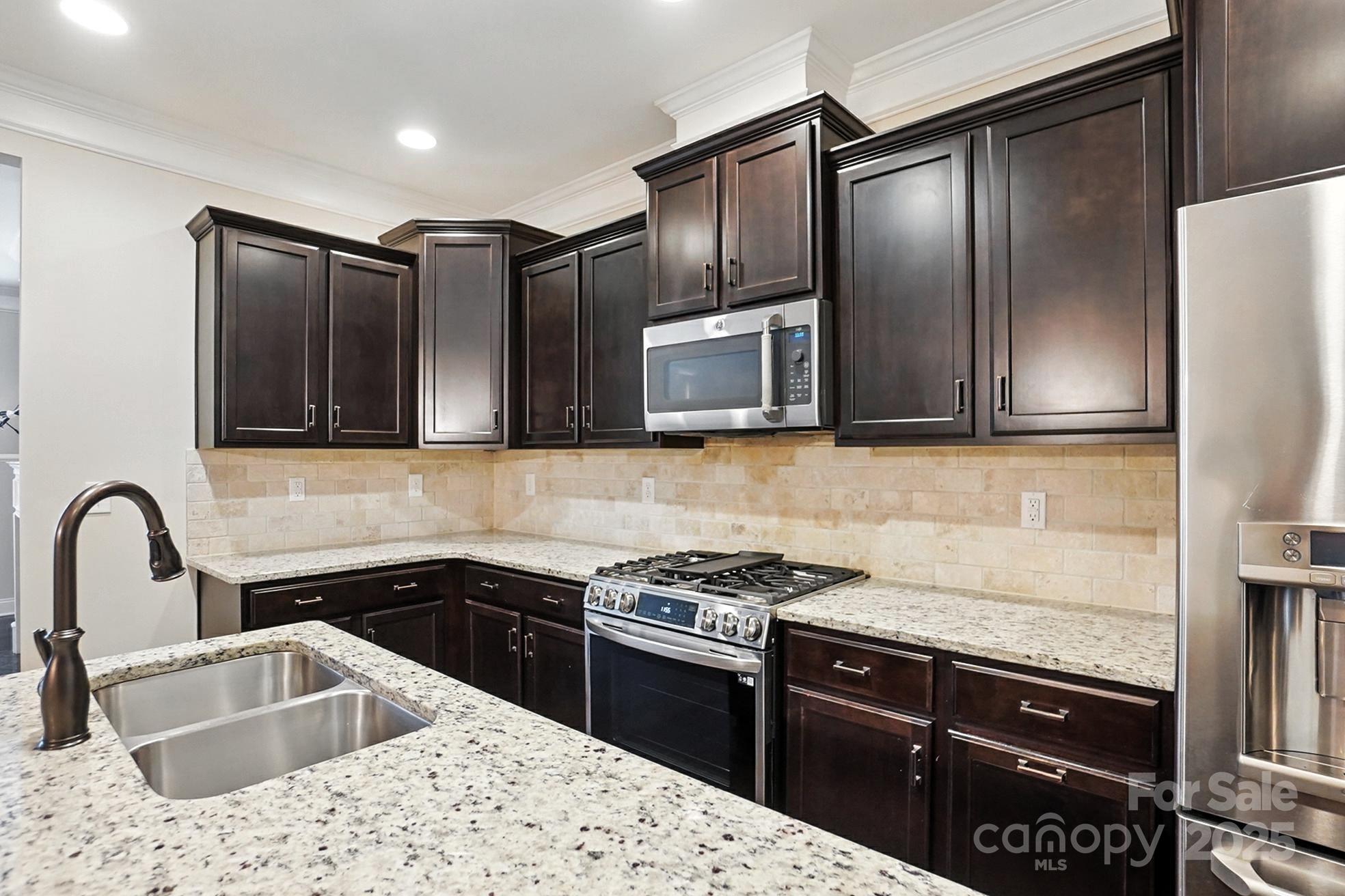 The Vineyards on Lake Wylie - Residential