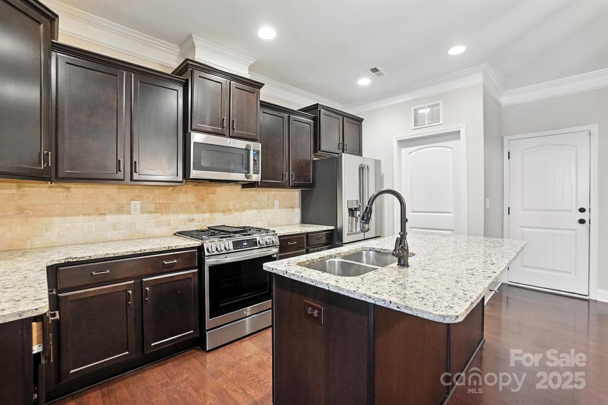 The Vineyards on Lake Wylie - Residential