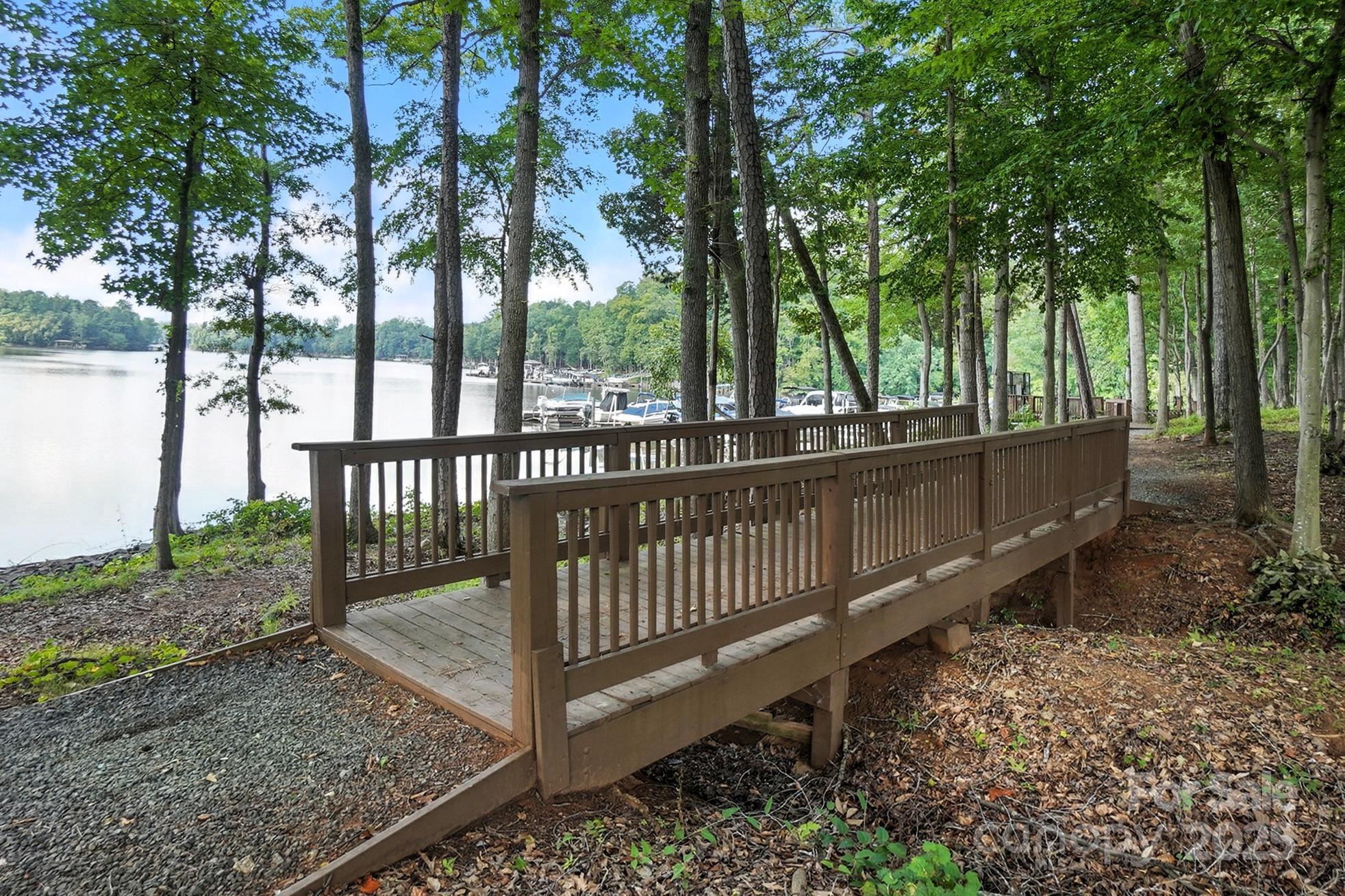 The Vineyards on Lake Wylie - Residential