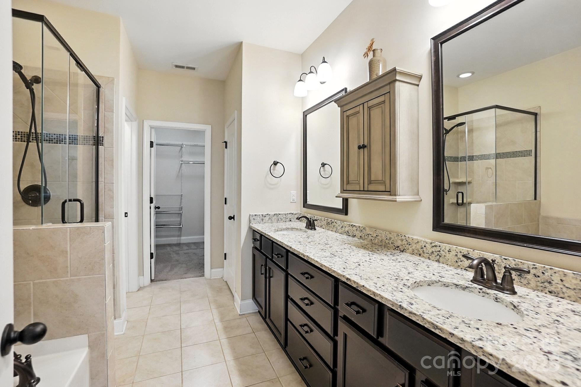 The Vineyards on Lake Wylie - Residential