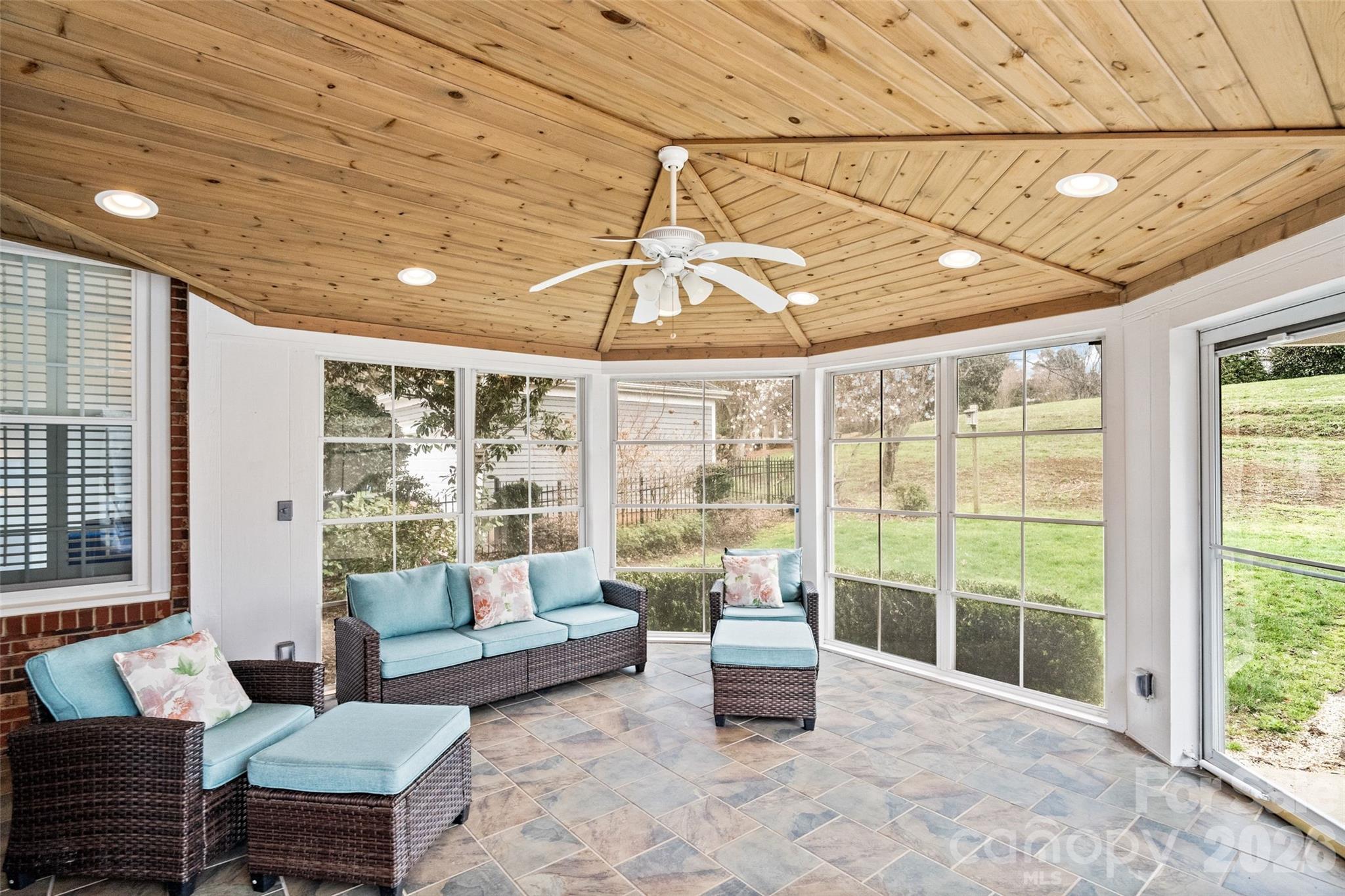 Beverly Crest - Residential