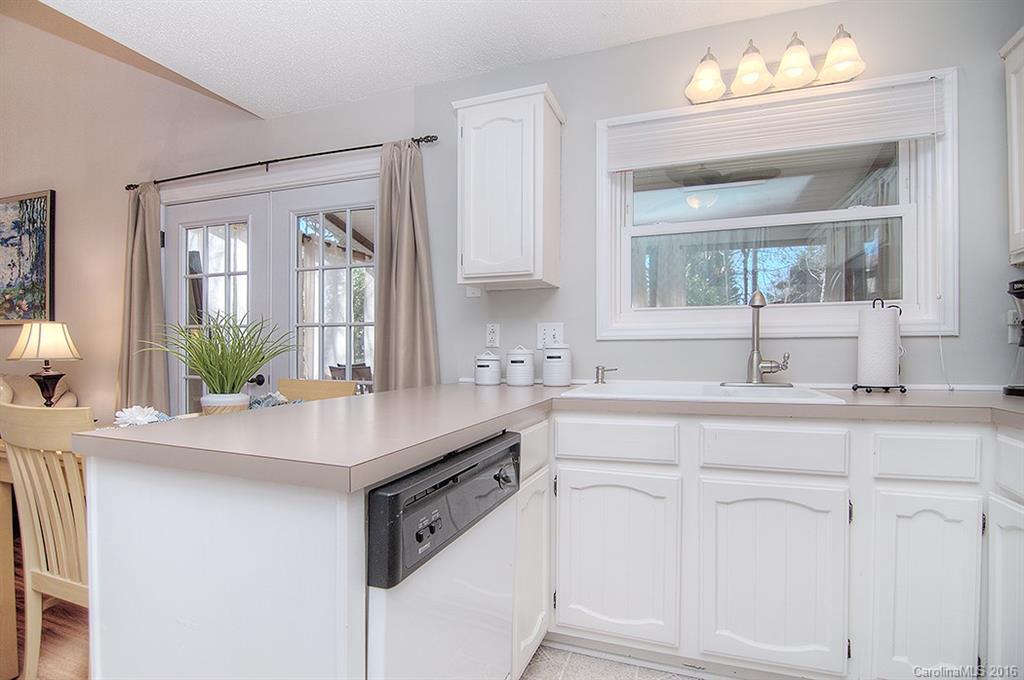 Tega Cay - Residential