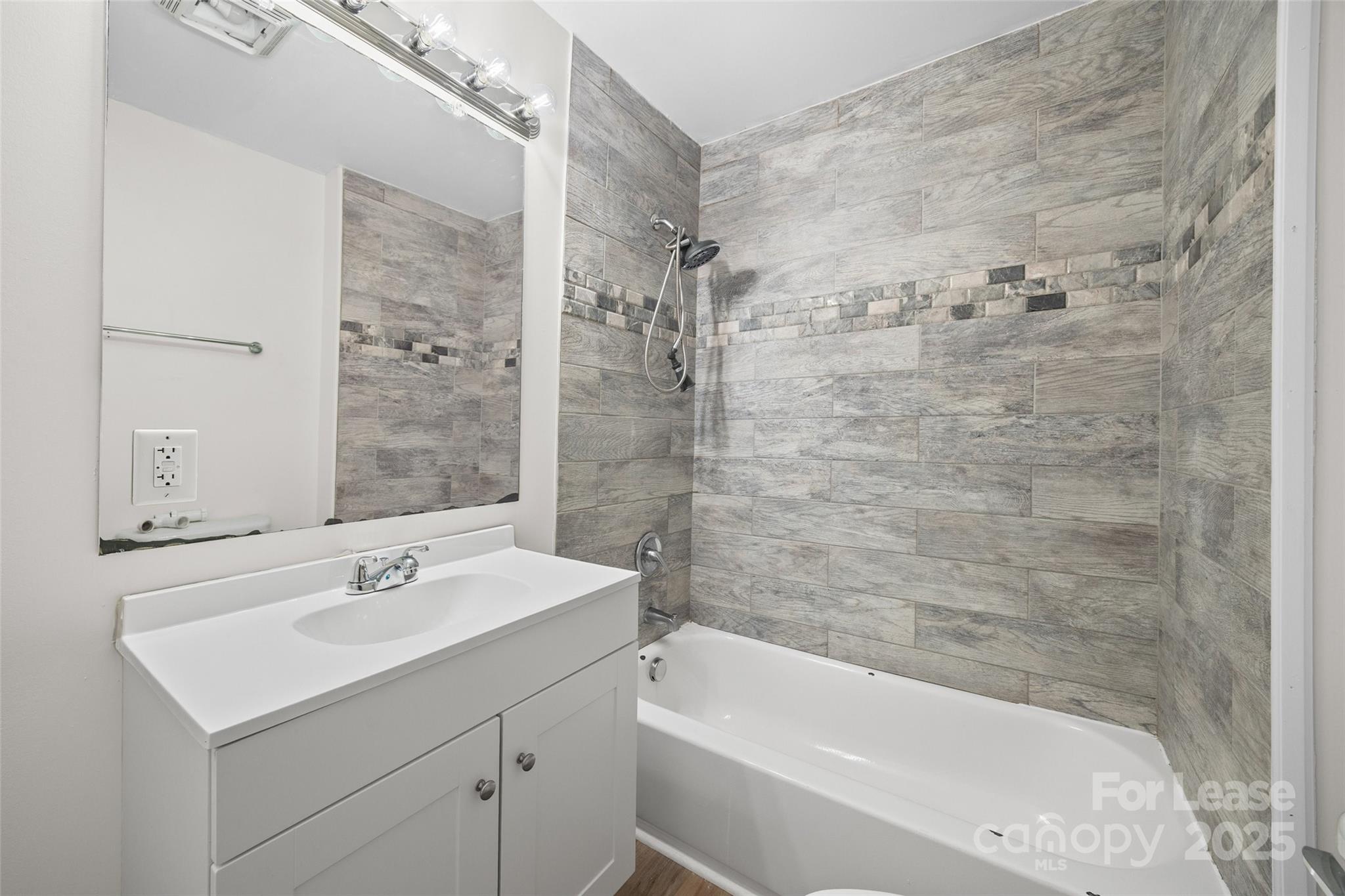 Unknown - Residential Lease