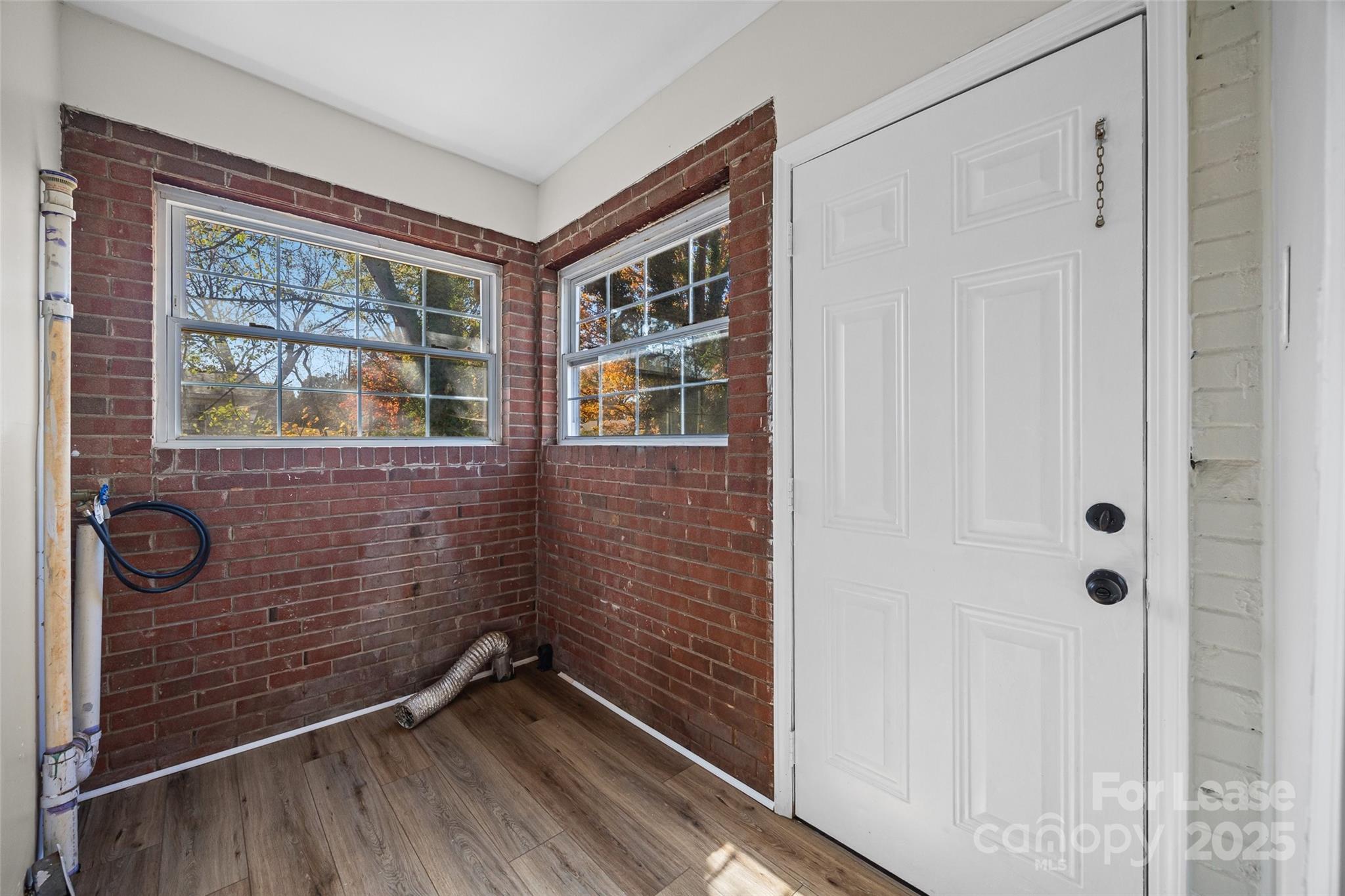 Unknown - Residential Lease