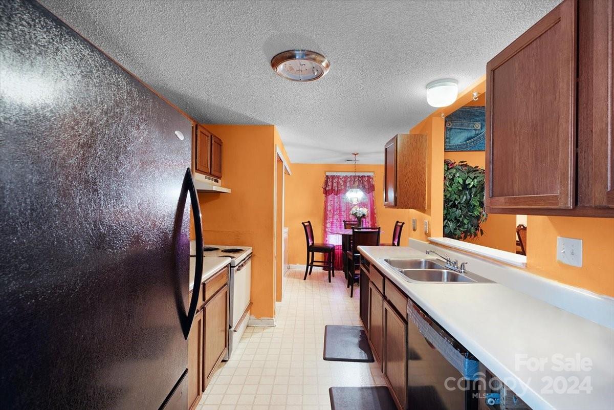 Steele Oaks - Residential