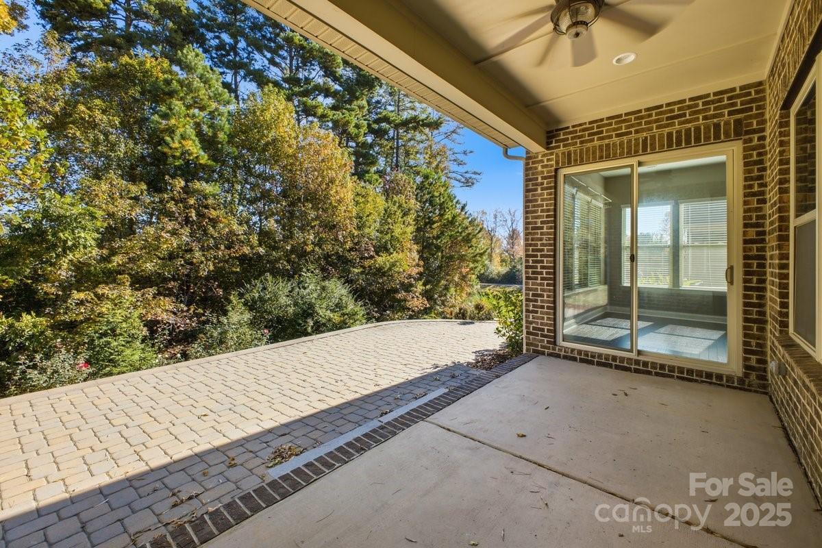 The Arbors at Blanchard Farms - Residential