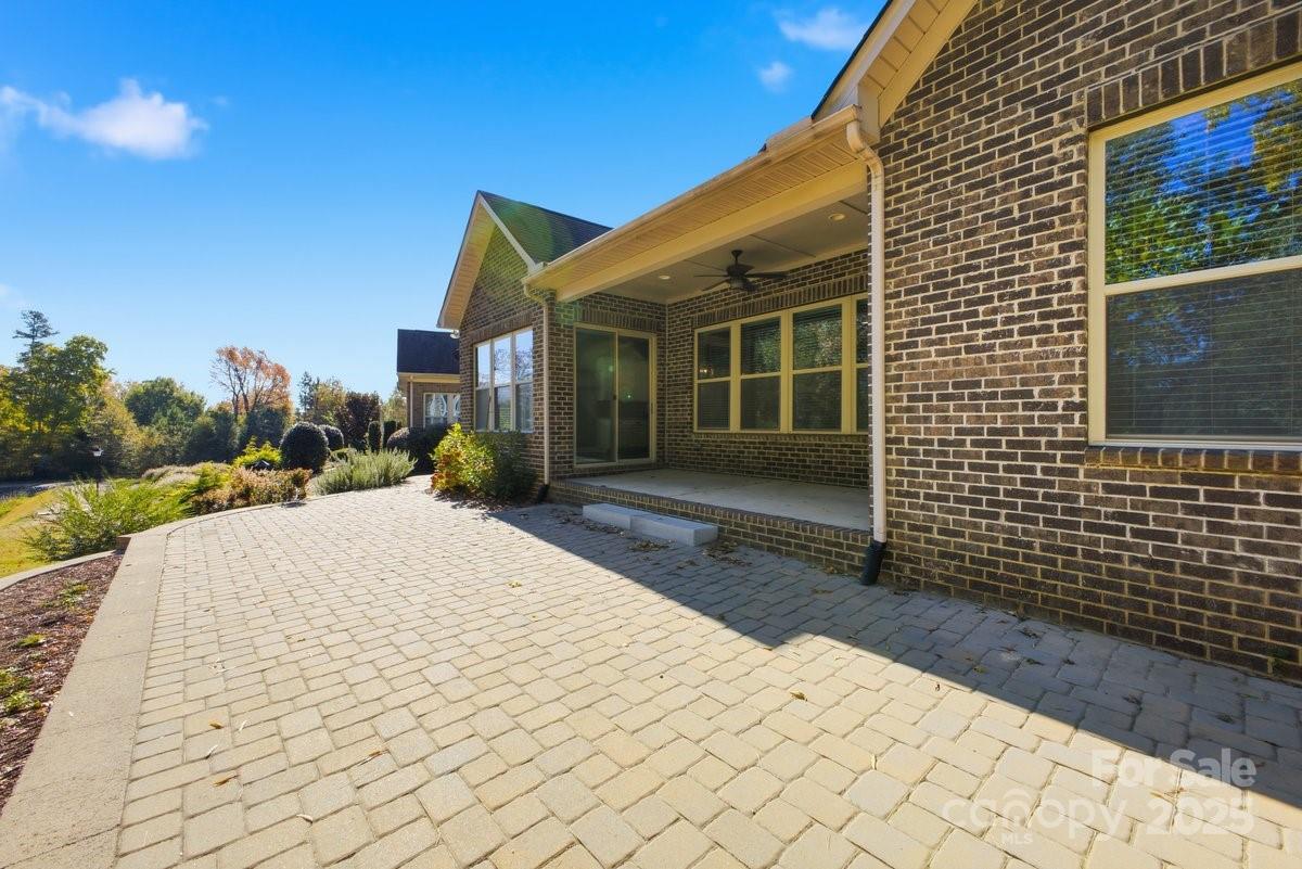 The Arbors at Blanchard Farms - Residential