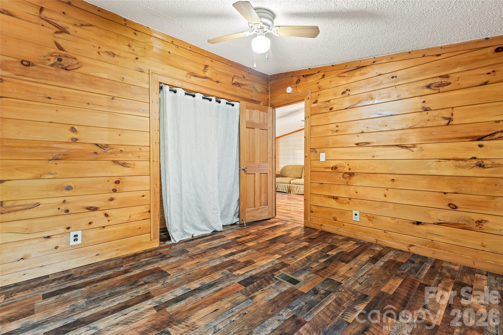 Mountain Shadows - Residential