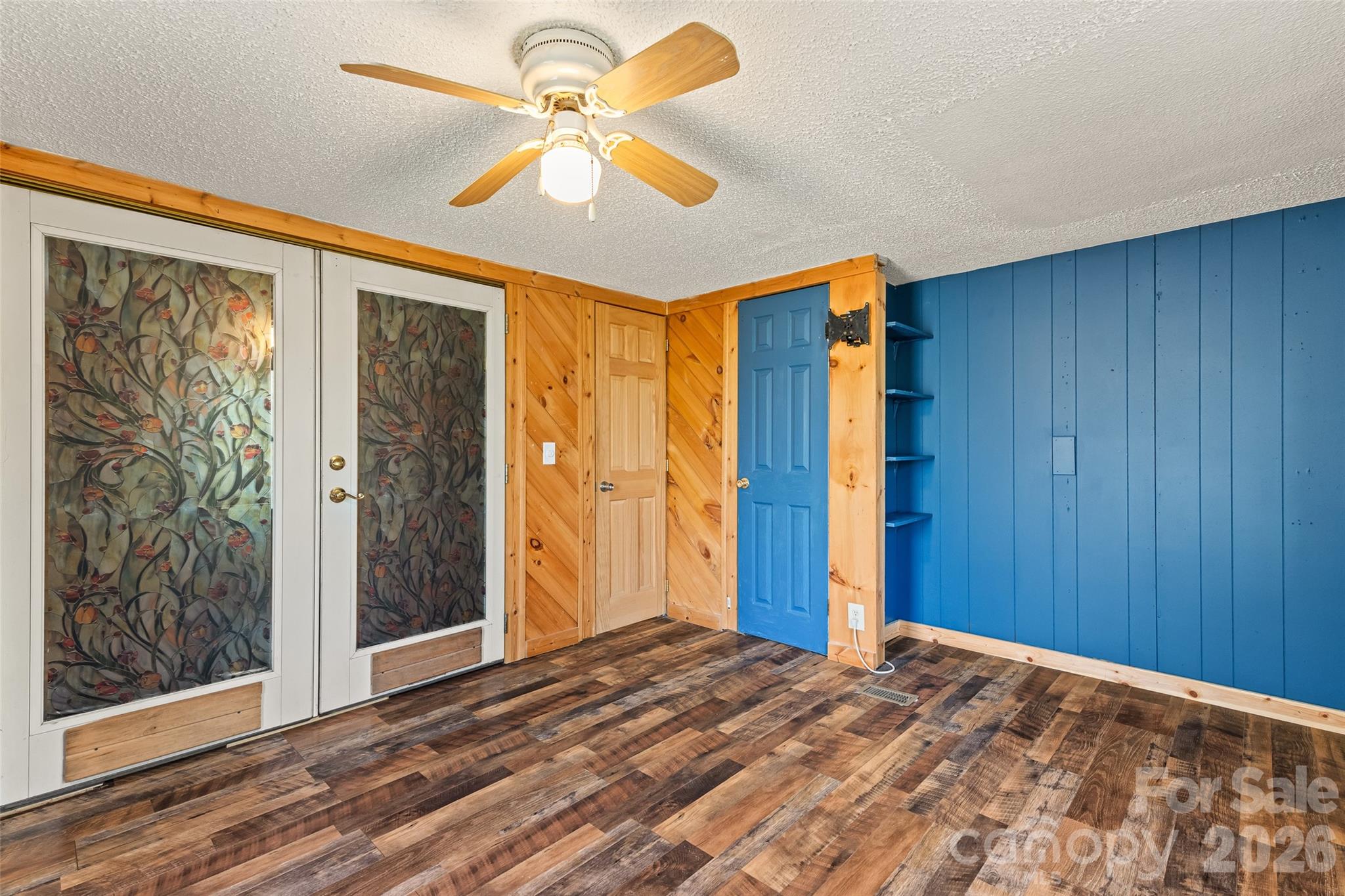 Mountain Shadows - Residential