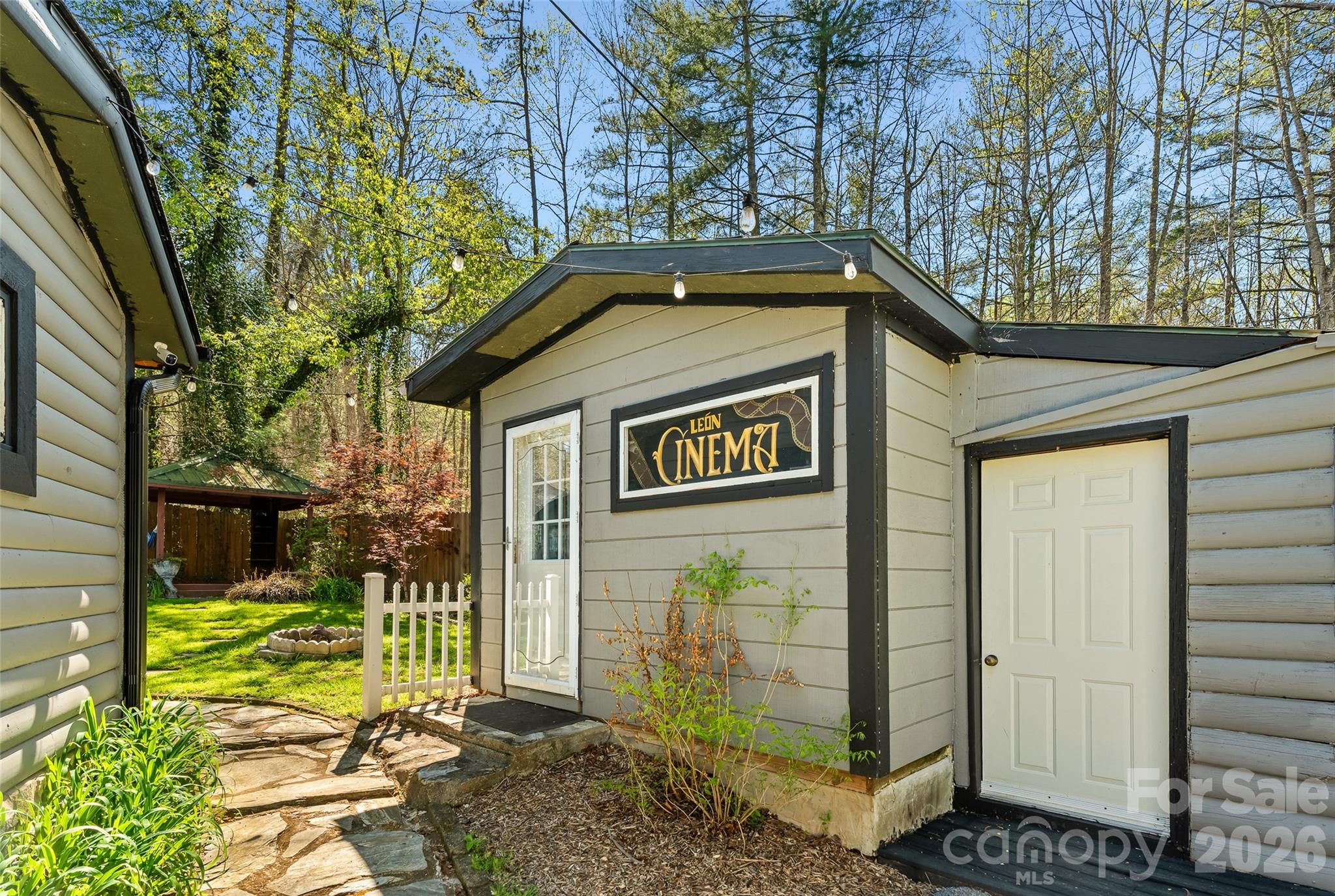 Mountain Shadows - Residential