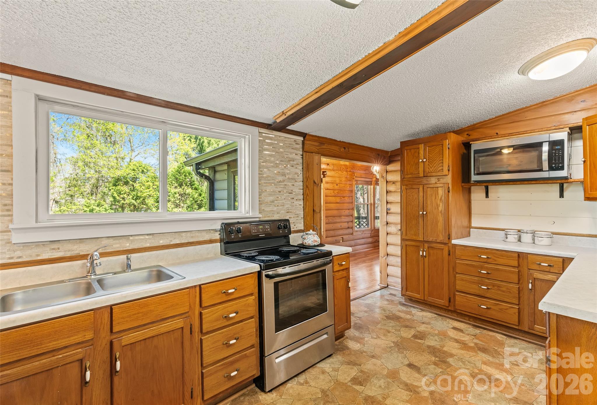 Mountain Shadows - Residential