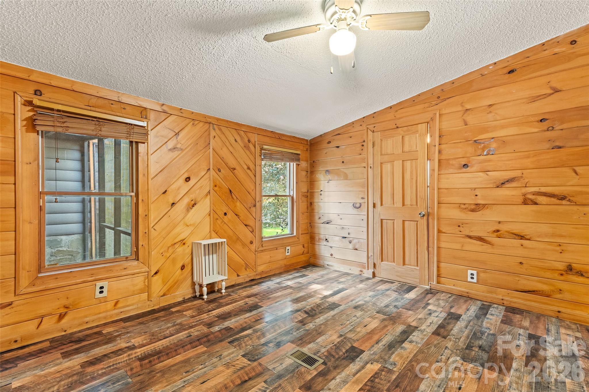 Mountain Shadows - Residential